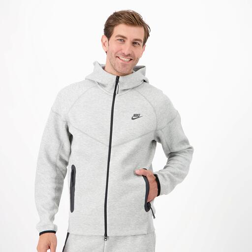  Nike Tech Fleece
