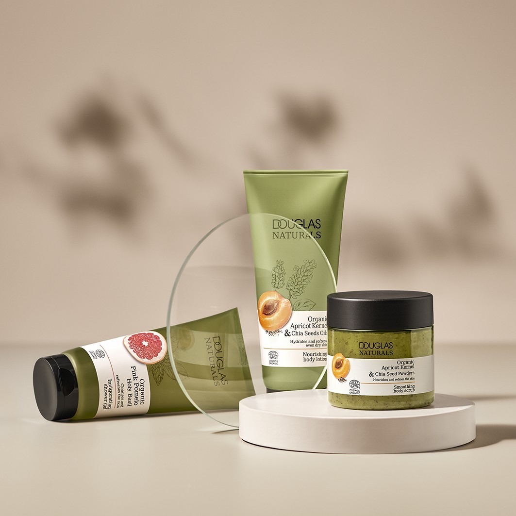 Douglas Collection Body Scrub Naturals piling za tijelo za zaglađivanje - 200 g