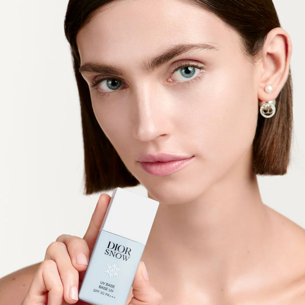 Antimacchie e Illuminanti Dior Snow UV Base - Trattamenti Protettivi, Base Trucco illuminante, Solare viso alta prot.