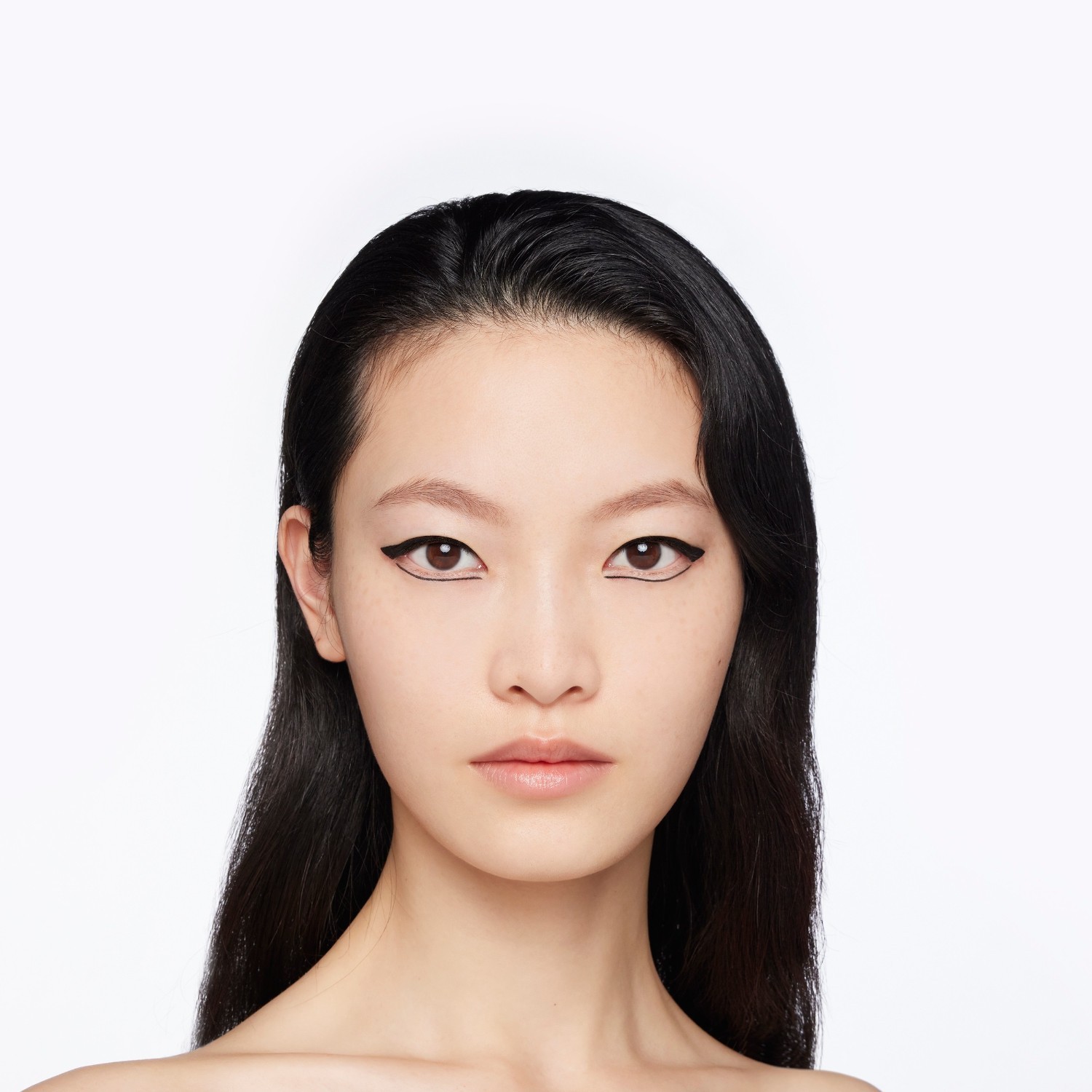 „Gucci“ akių pieštukas „Gucci Beauty Stylo Definition L'Obscur“ – 0,5 g