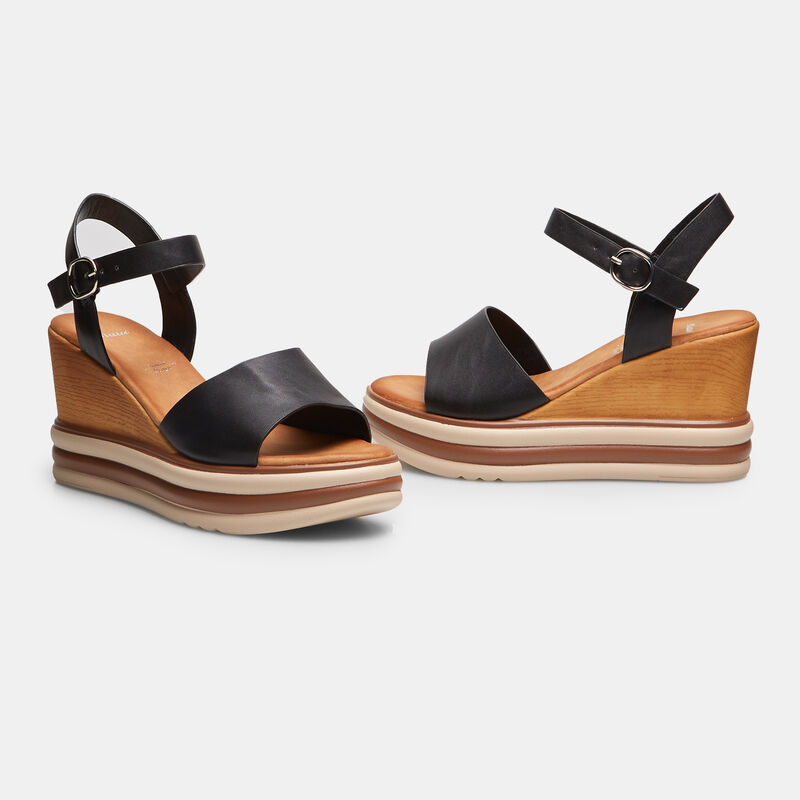 Kvinnors kilklackade sandaler