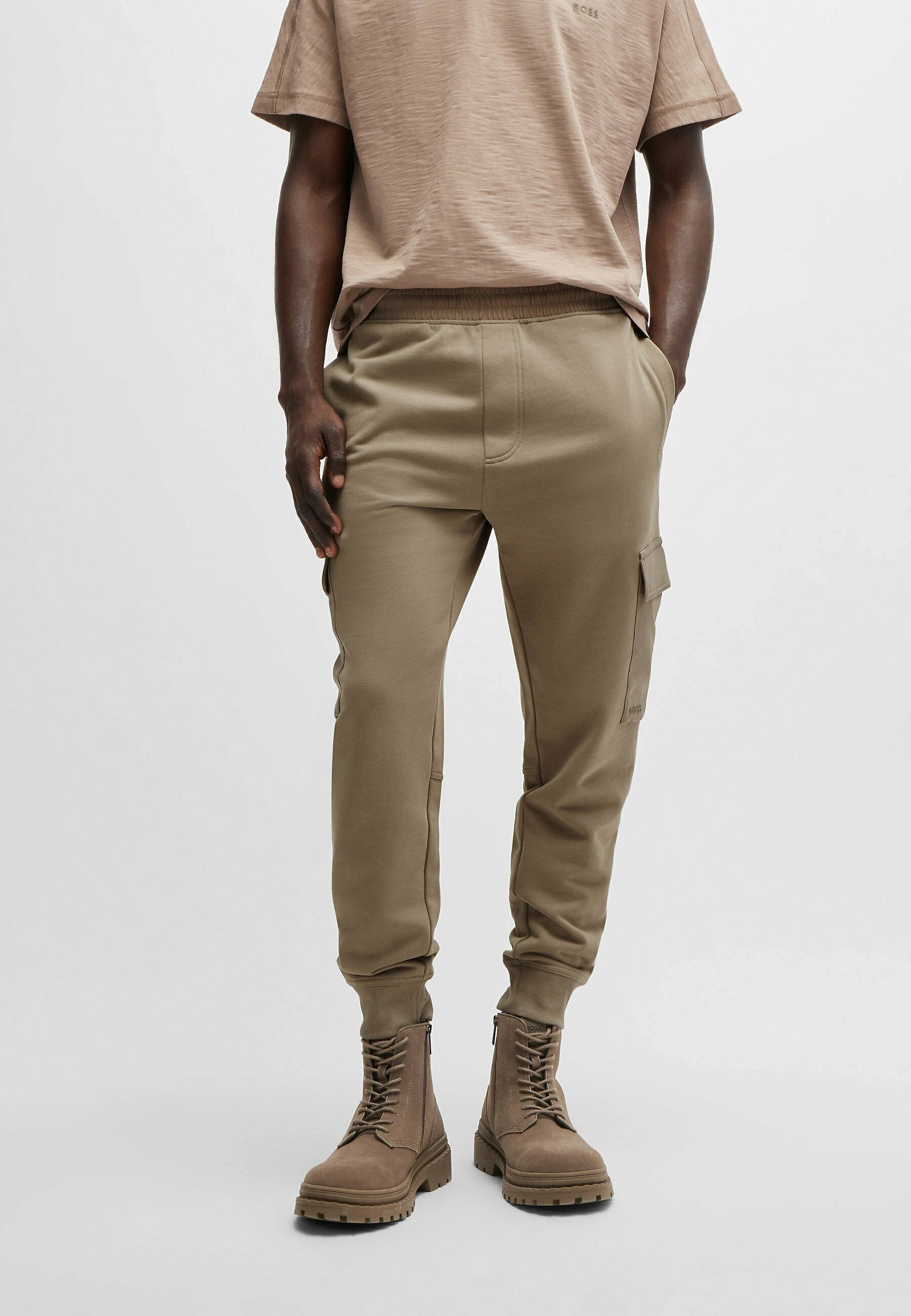 Pantalon cargo BOSS - marron