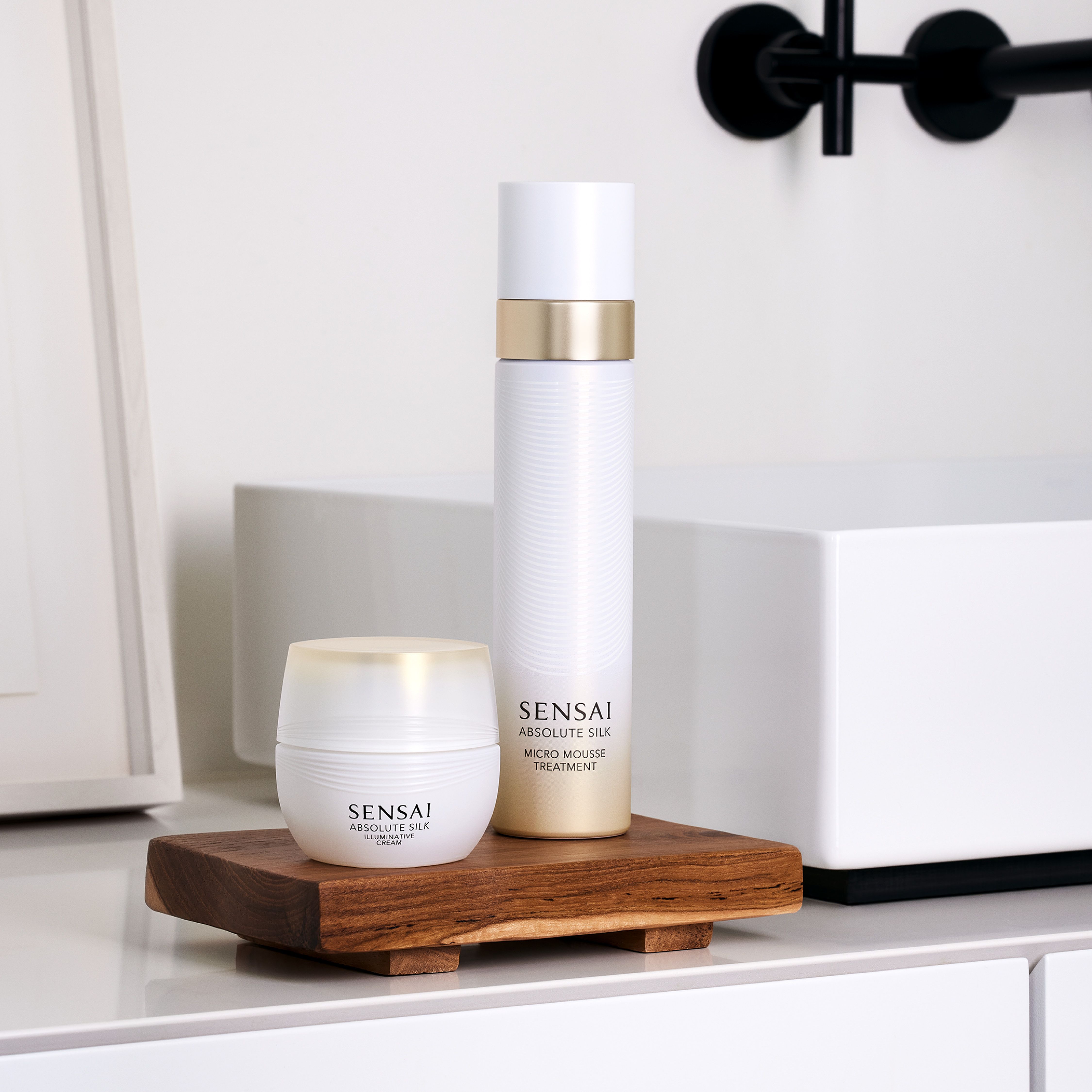 Absolute Silk Micro Mousse tretman protiv starenja Luksuzni sredstva za čišćenje/toneri
