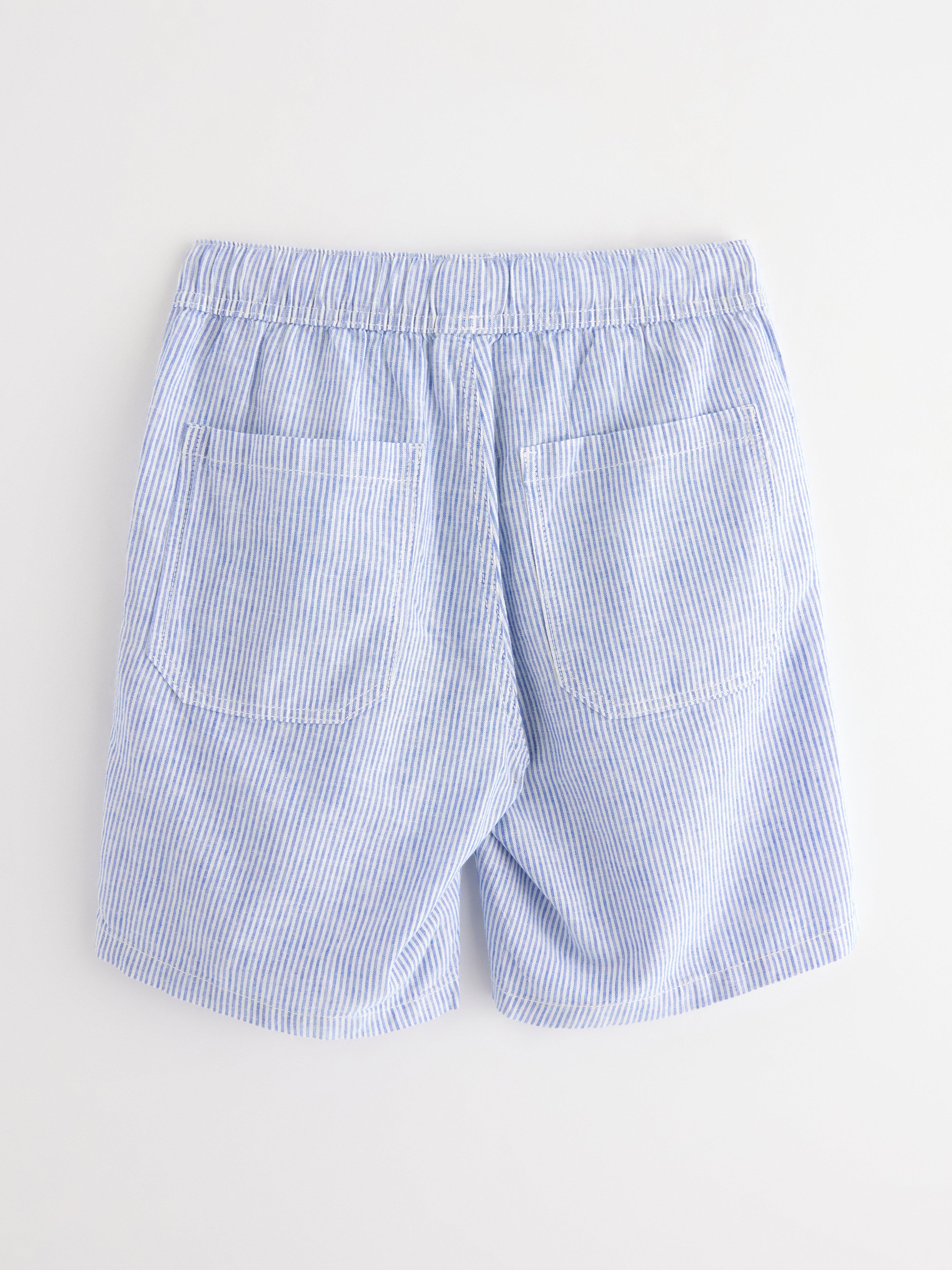 Shorts em linho azul