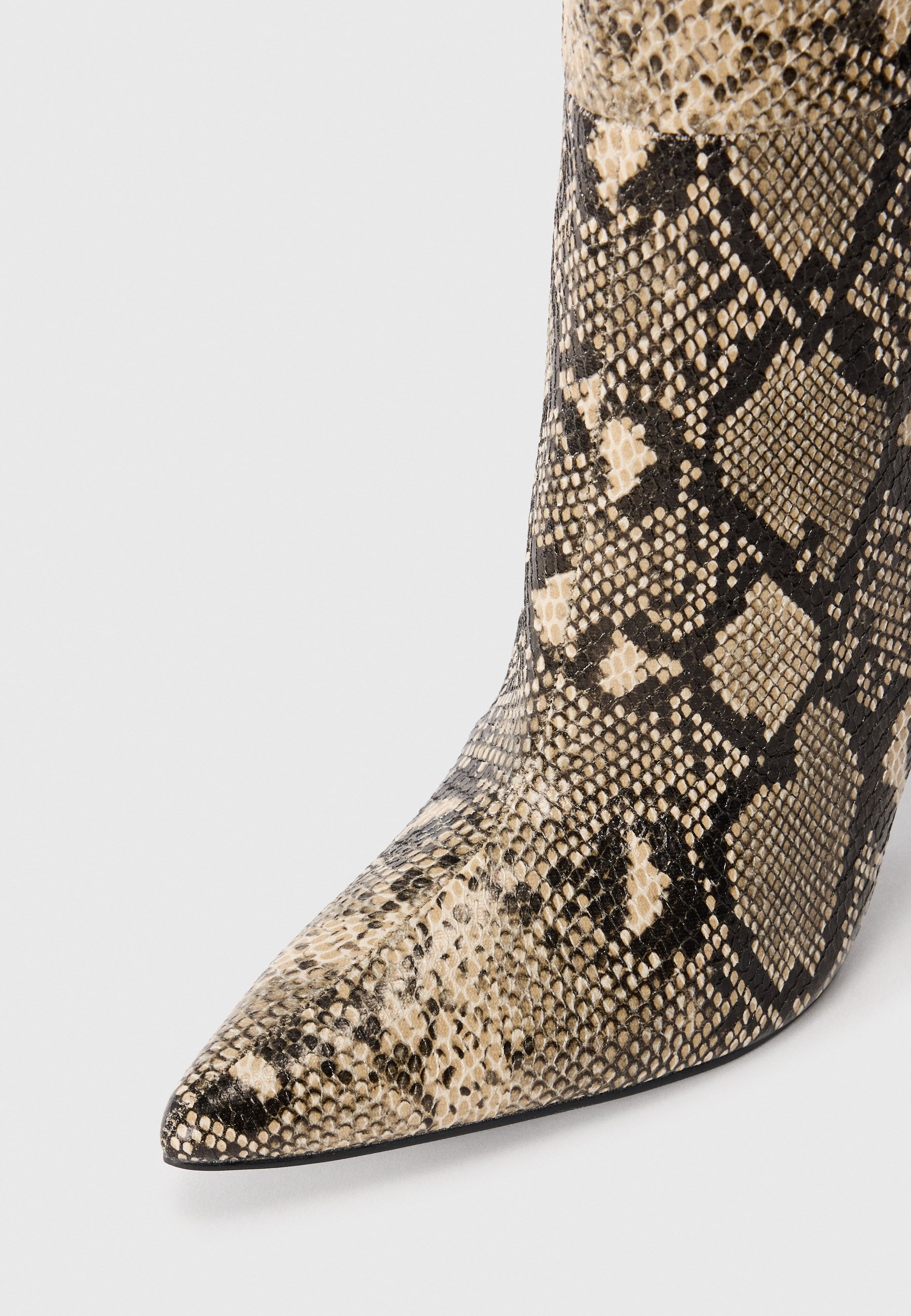 Bottes à talons hauts Even&Odd - grises