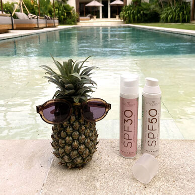 Cocosolis Natural Sunscreen Lotion SPF50 Solskyddsmedel för ansikte och kropp, mineralfilter, 100ml