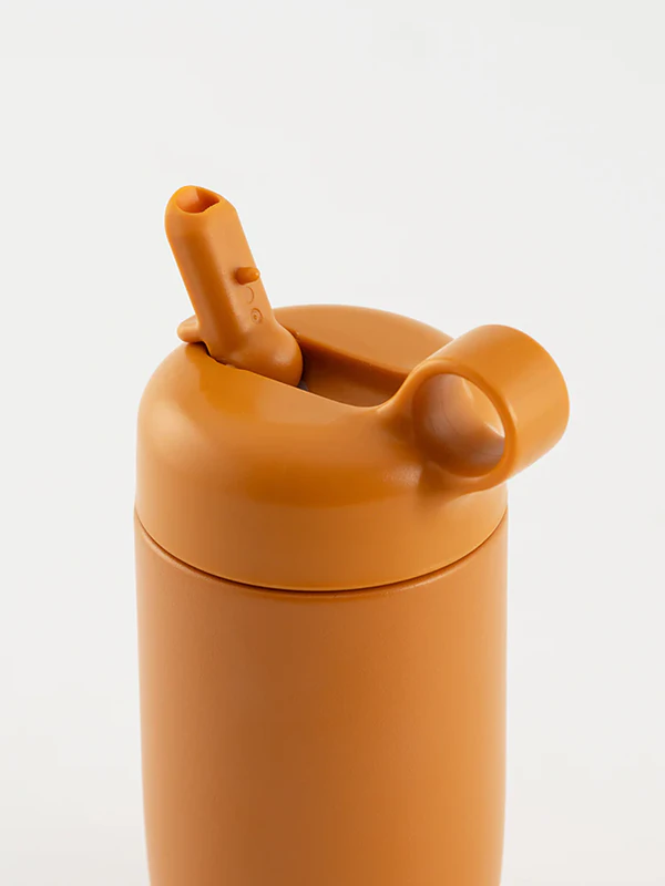 Garrafa de água infantil Equa Kids em aço inoxidável.