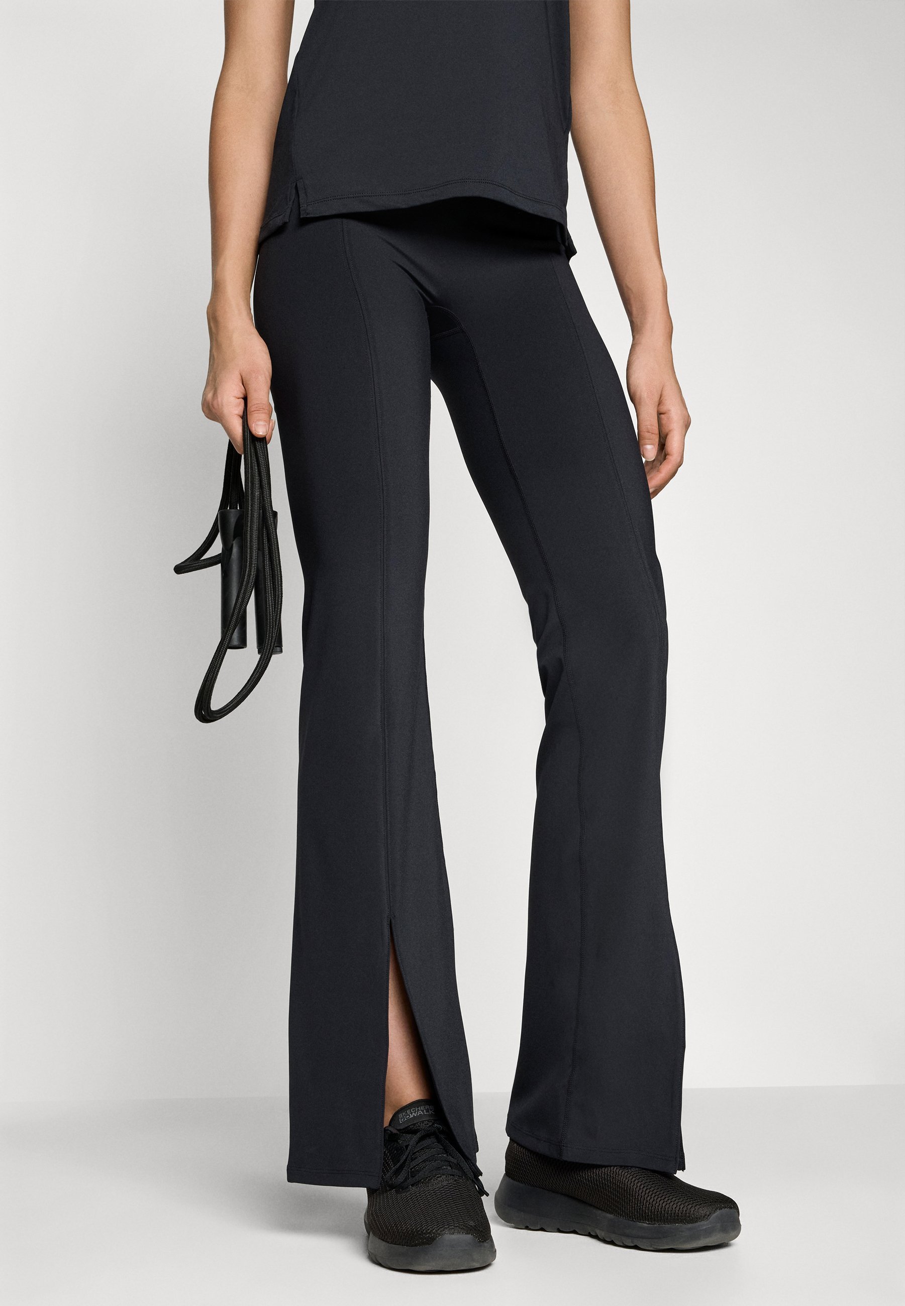 Björn Borg STUDIO FLARED SLIT - Leggings - black beauty