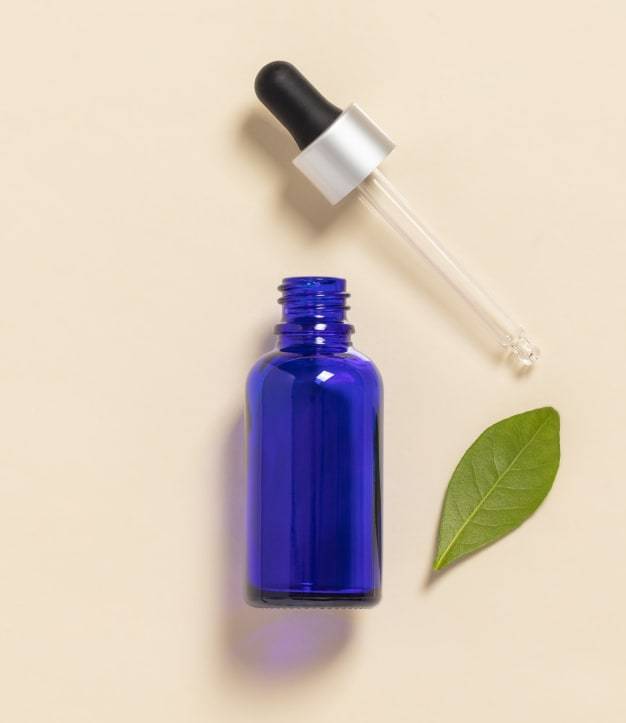30 ml blauw glazen druppelflesje met DIN18-mondstuk