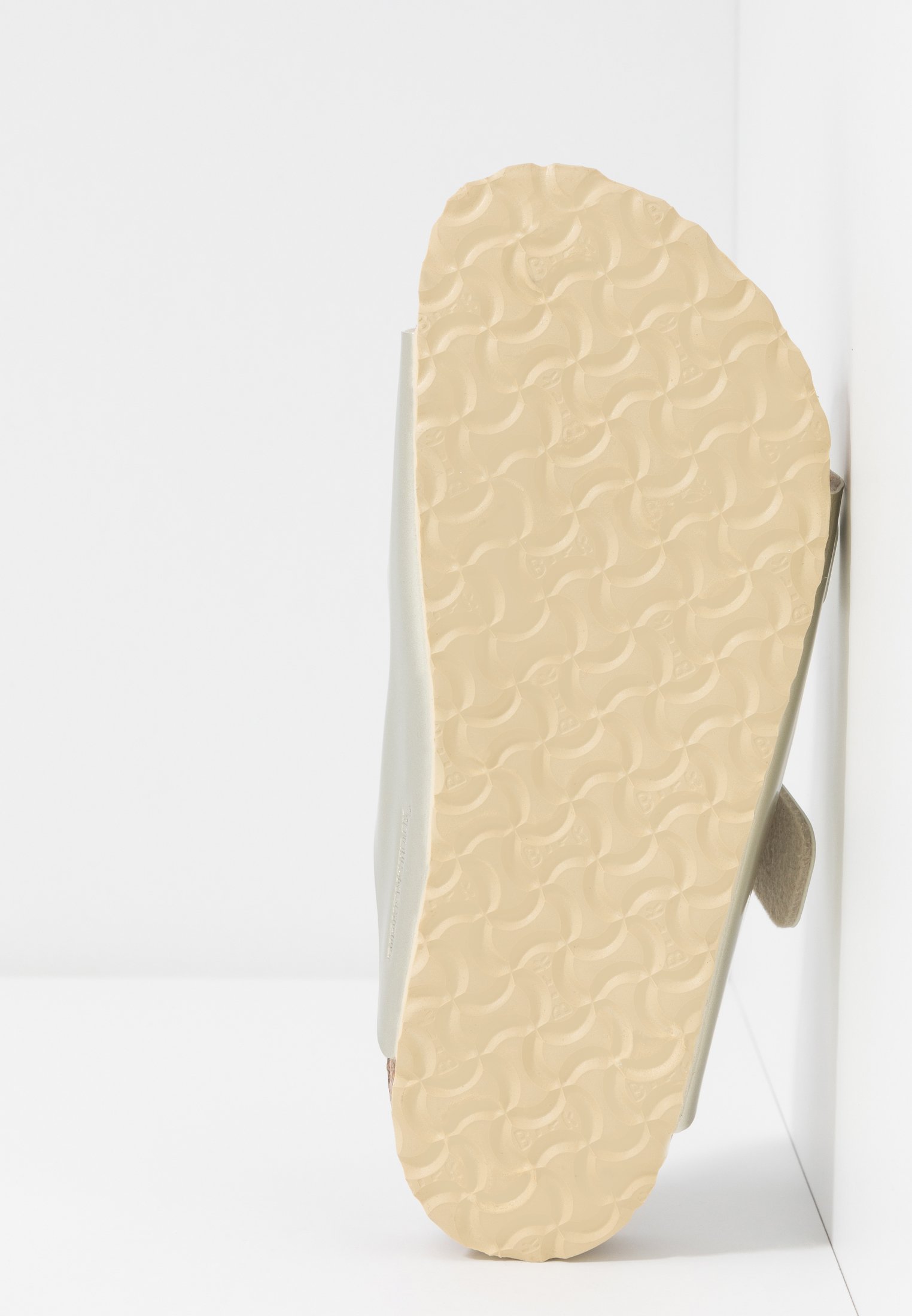 Birkenstock ARIZONA - Kapcie - elektryzujące metaliczne złoto