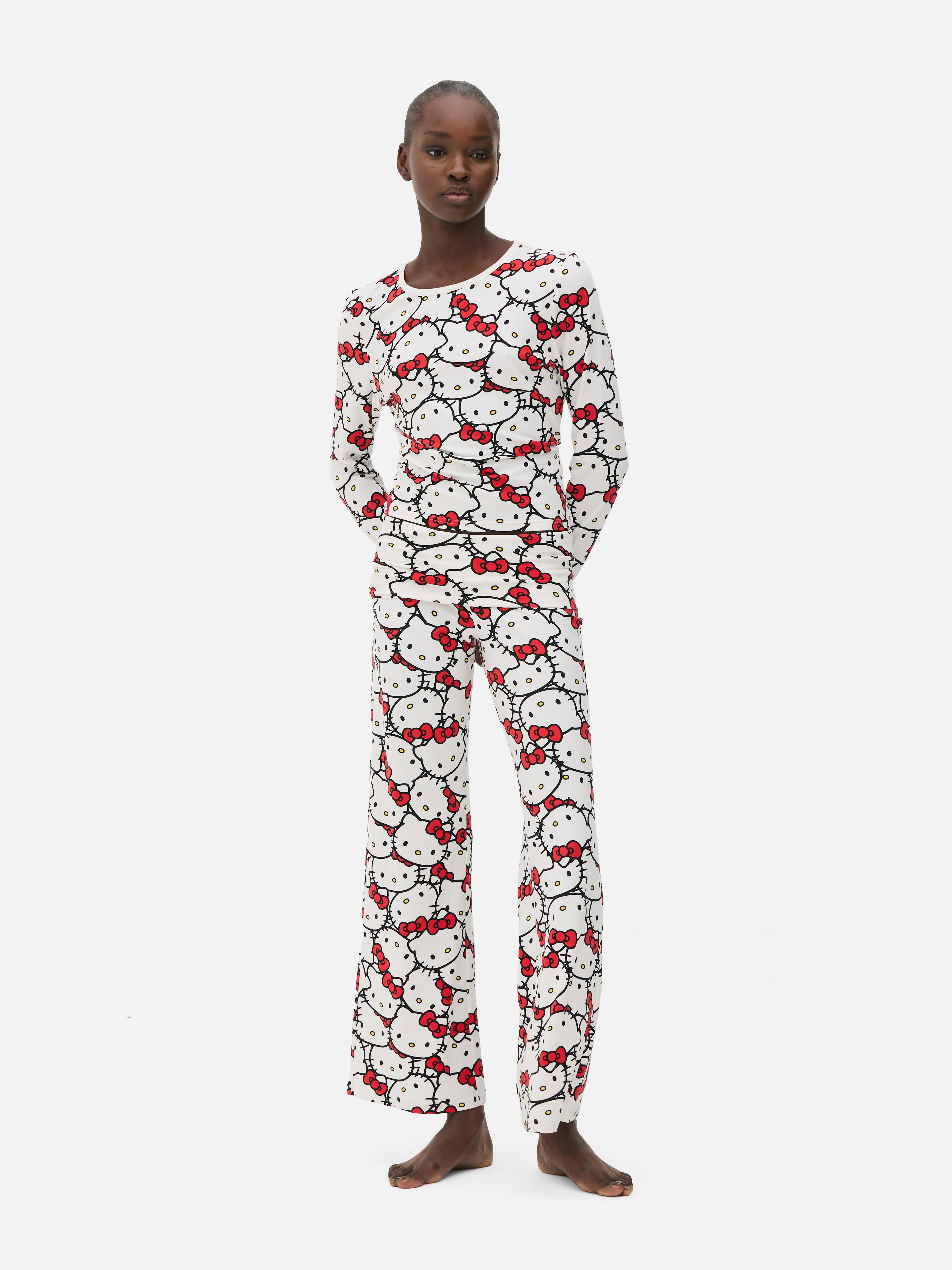 Pyjama met print Hello Kitty Een lange pyjama met een Hello Kitty-motief