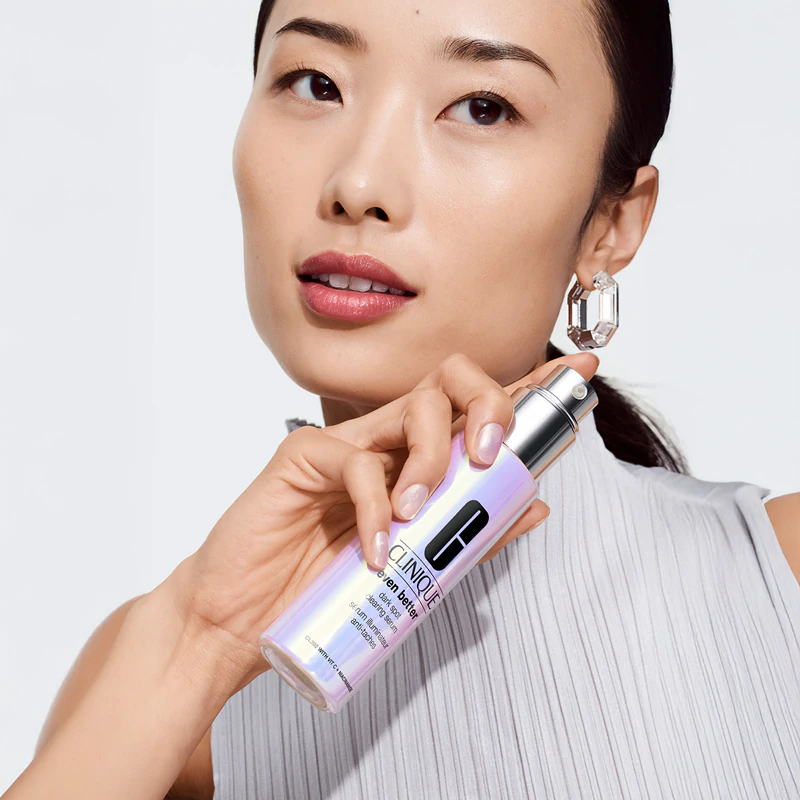 Clinique Even Better™ Serum voor het verwijderen van donkere vlekken