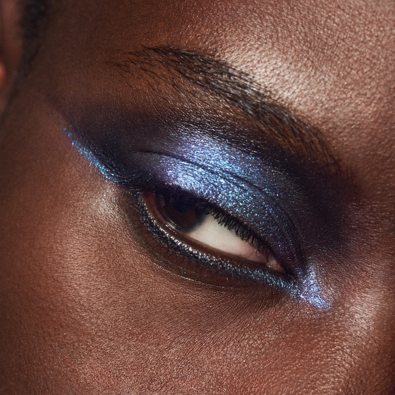 MAC Dazzleshadow tečno sjenilo za oči - 4,4 ml