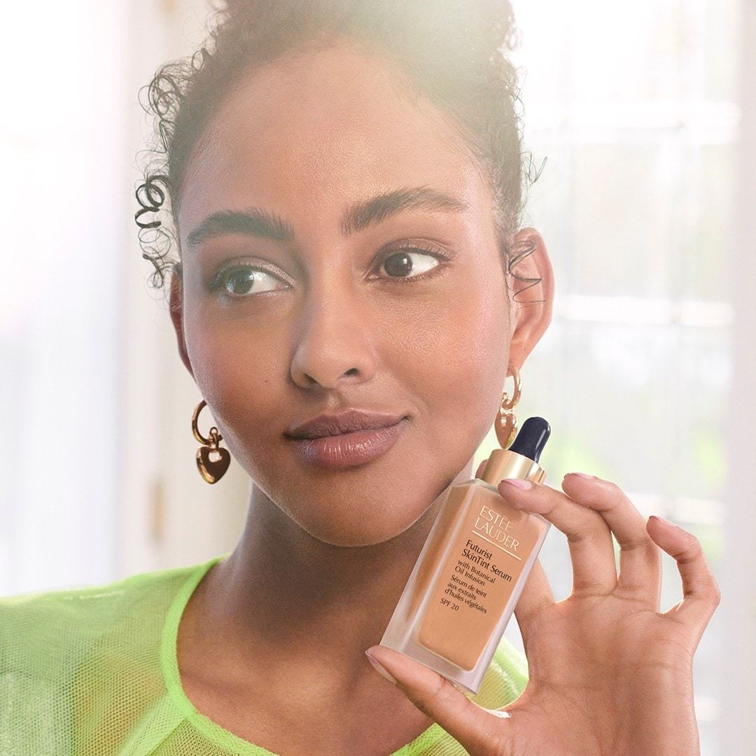 Estée Lauder Foundation Futurist Skin Tint Serum Foundation SPF 20 - 30 ml