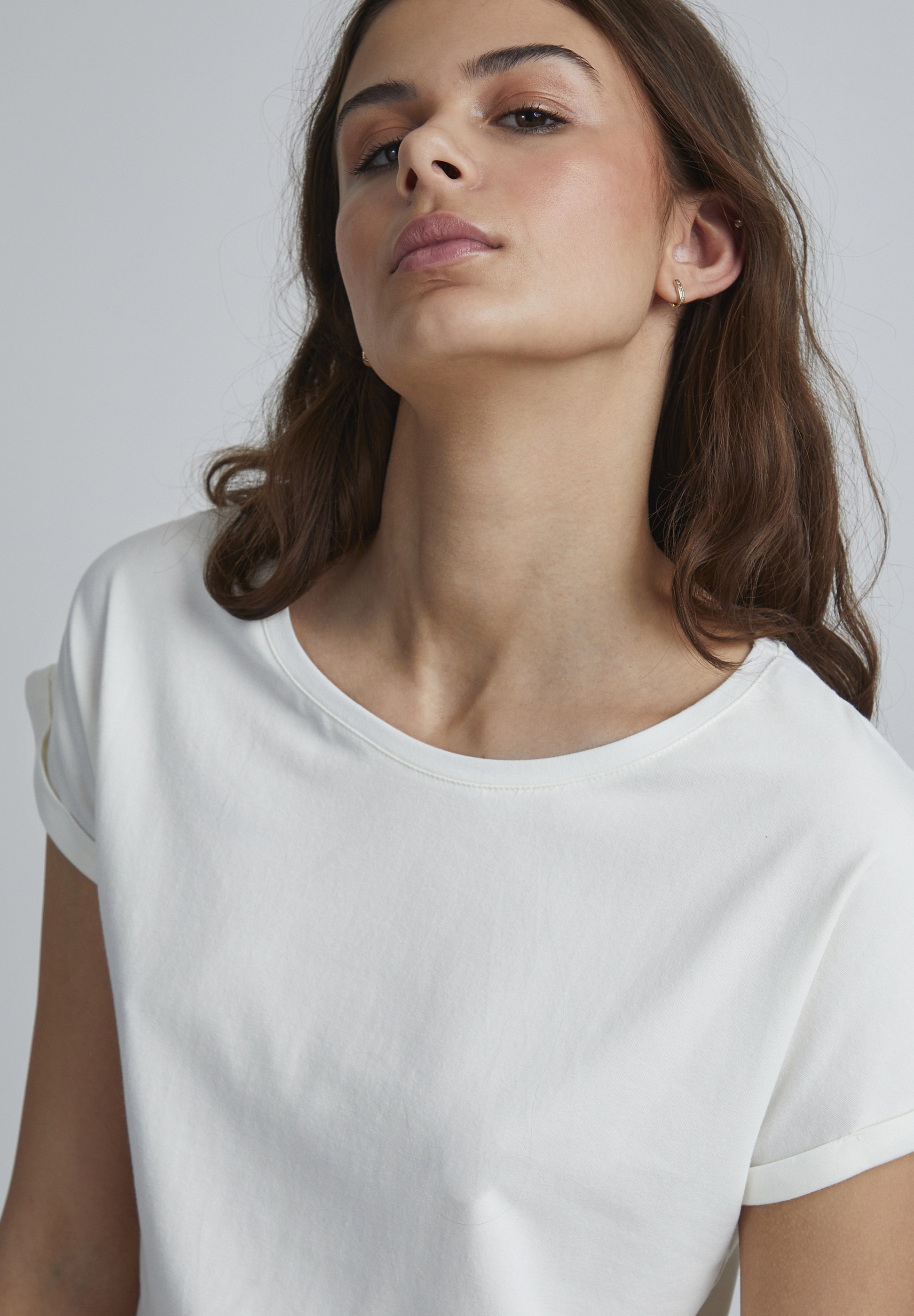 b.young BYPamila - T-shirt basic - bianco sporco