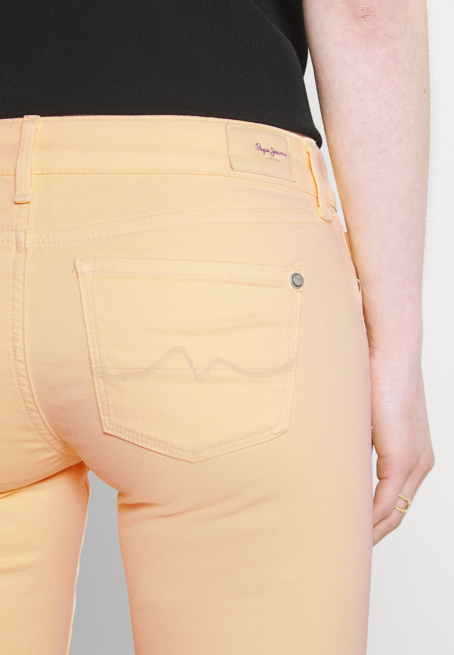 Pepe Jeans Skinny Fit Jeans - abrikoos