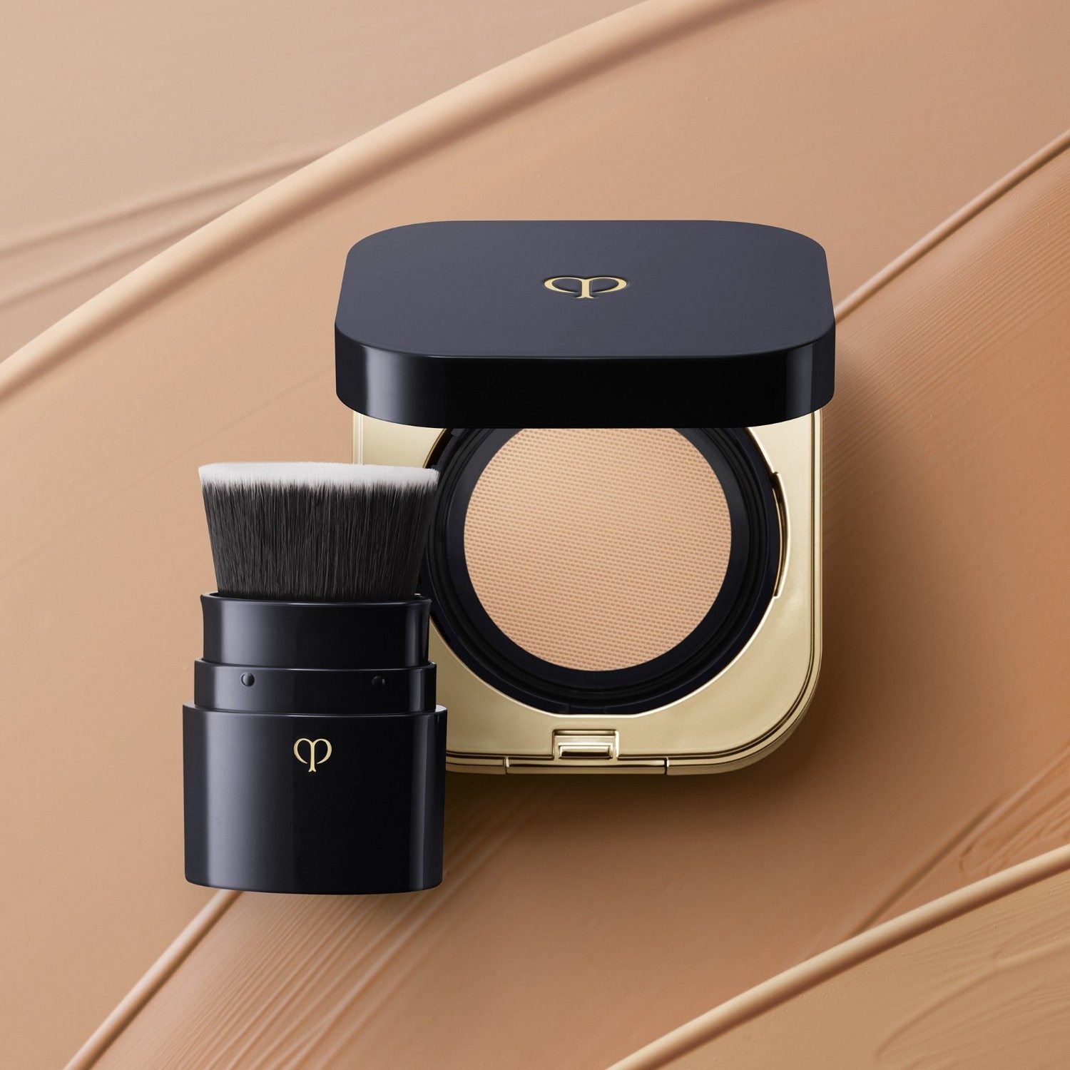 Clé de Peau Beauté Foundation Brush Portable Brush – 1 komad
