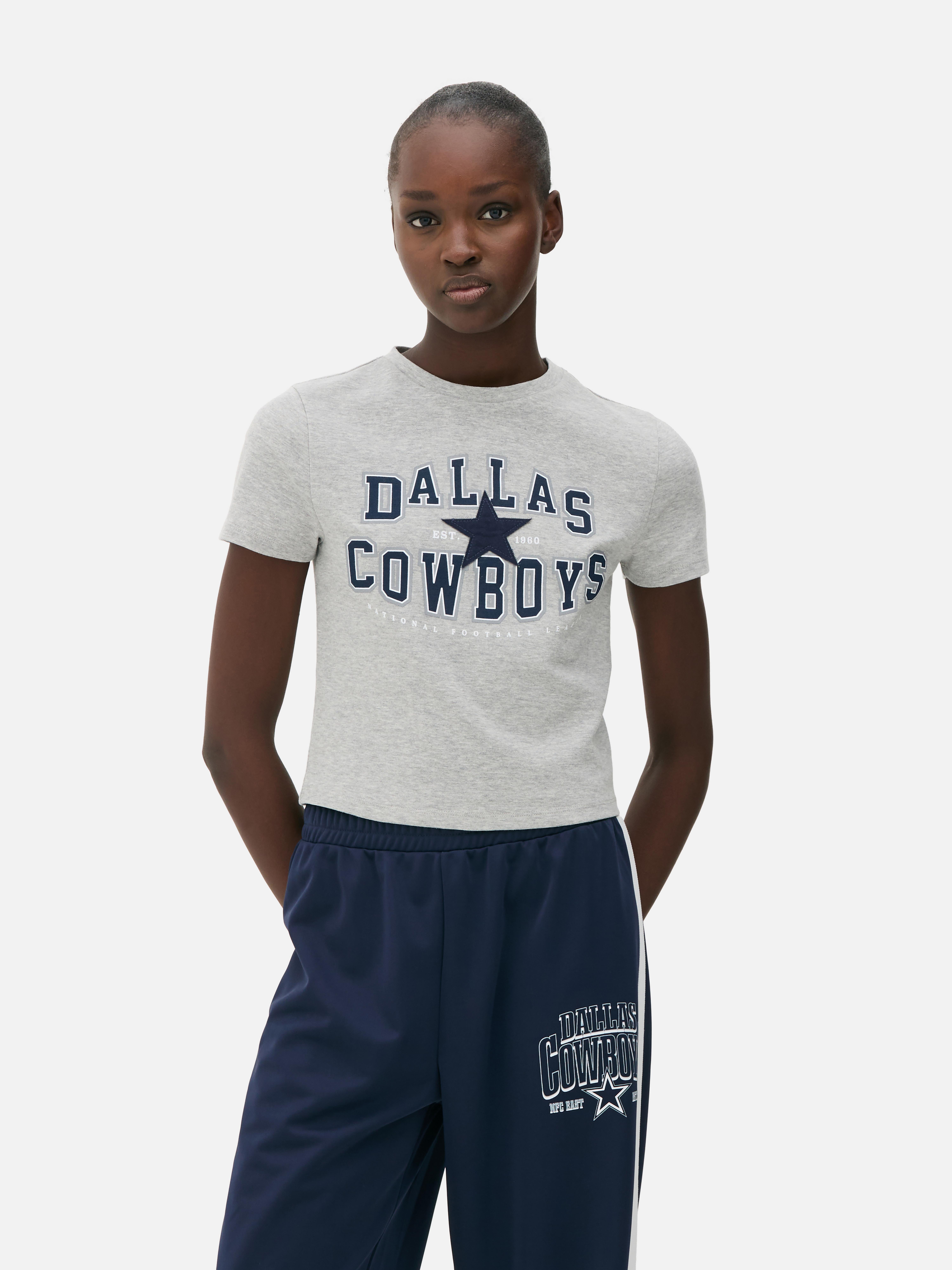 Tricou NFL Dallas Cowboys pentru bebeluși Un tricou cu mânecă scurtă pentru bebeluși cu imprimeuri Dallas Cowboys