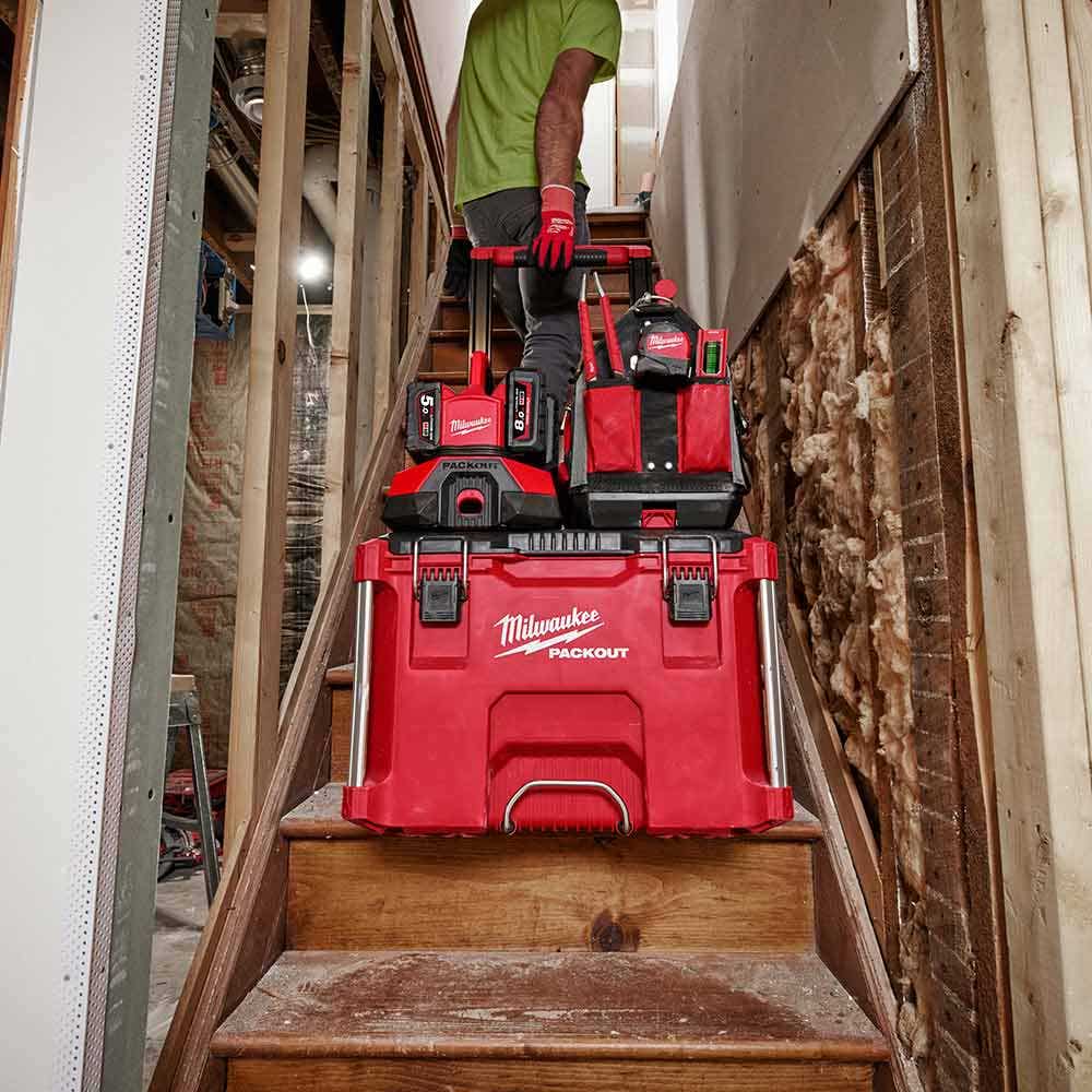 Carregador rápido de 6 estações MILWAUKEE PACKOUT™ M18PC6