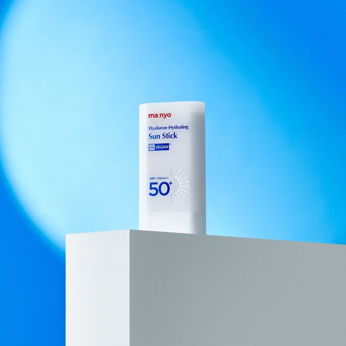 Har: Nyo Hyaluron Hydrating Sun Stick