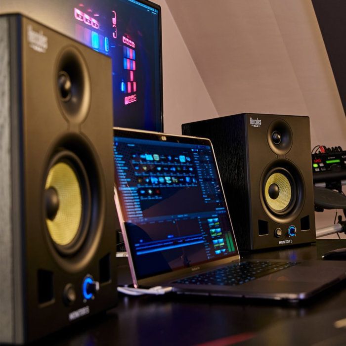 HERCULES MONITOR 5 - Par de altavoces de monitorización activos biamplificados - 2 x 80 vatios - Drivers de 5