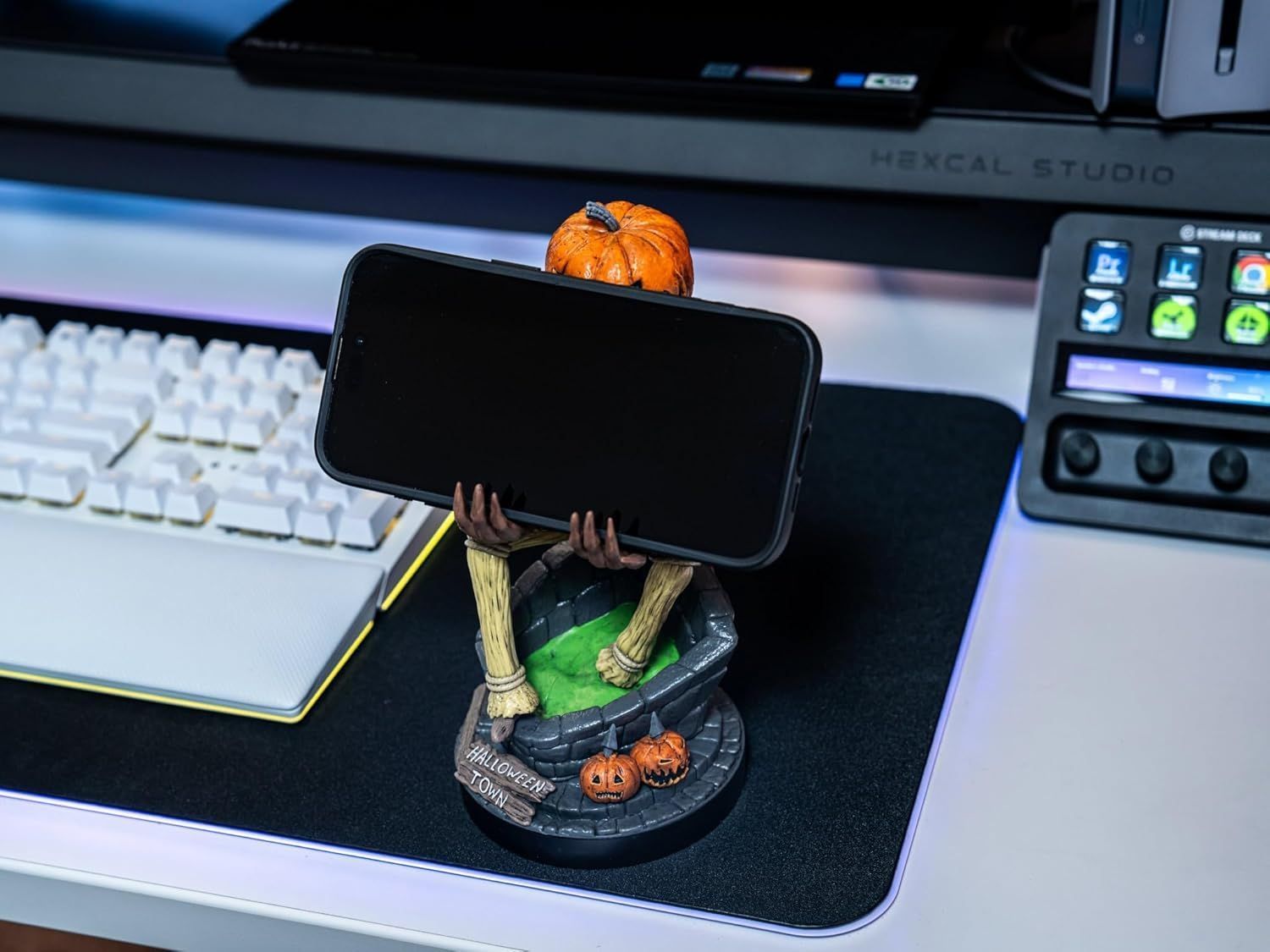 The Nightmare Before Christmas Pumpkin King Figurine - EXQUISITE GAMING - Cable Guys - Small Accessory Stand - 20 cm