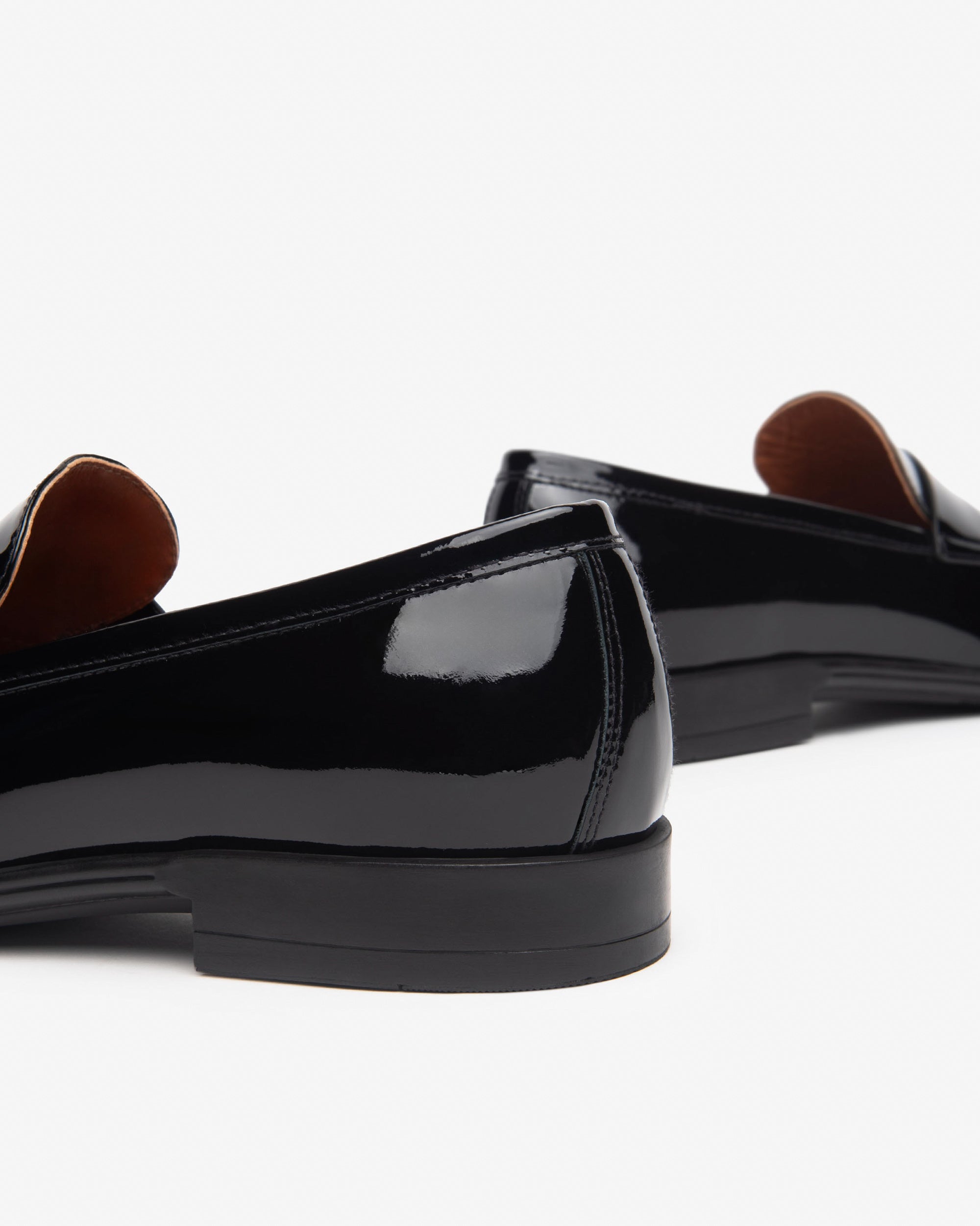  Mocassins en cuir verni pour hommes