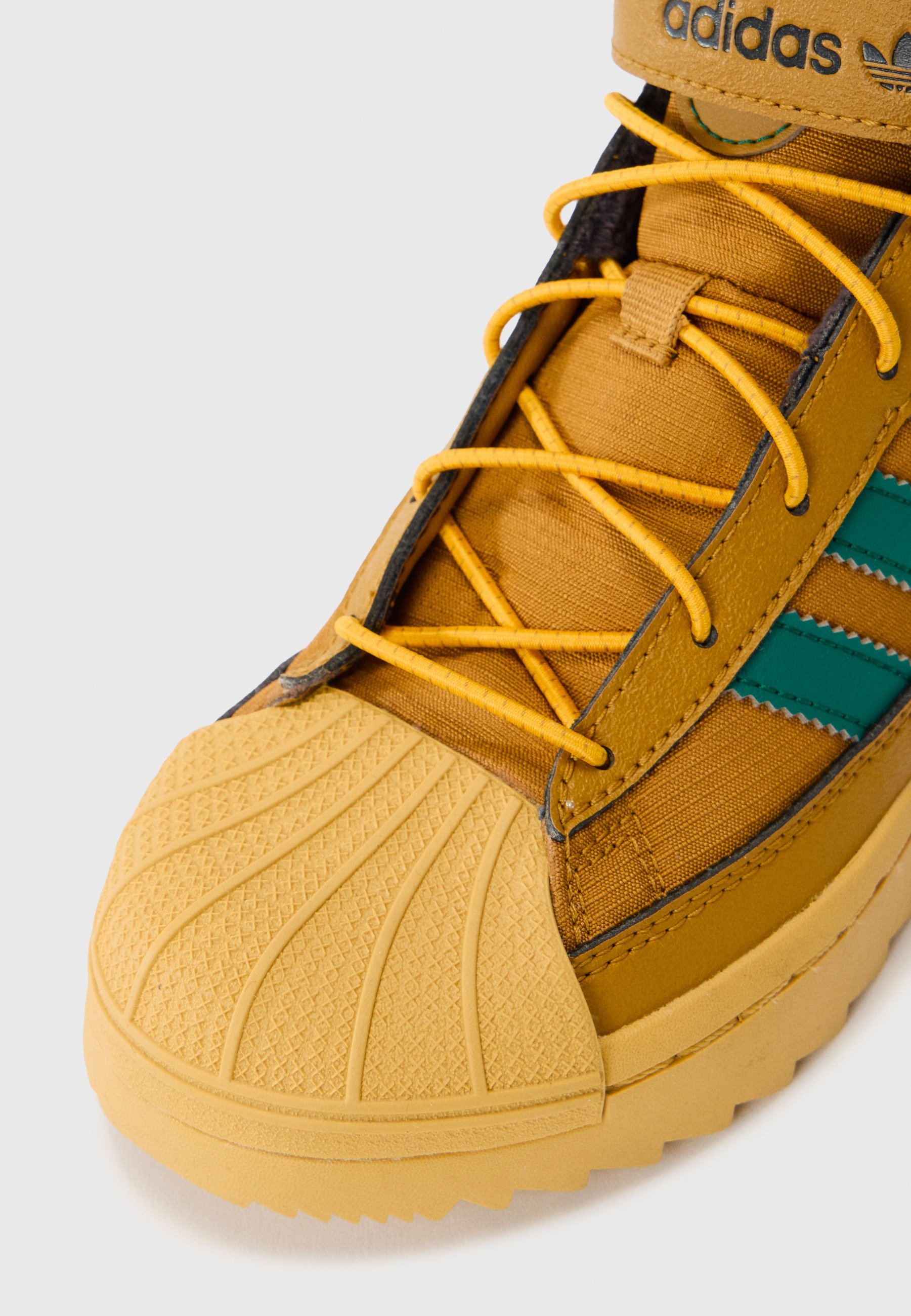 adidas Originals SUPERSTAR UNISEXE - Bottes d'hiver - coloris bronze/vert universitaire/beige doré