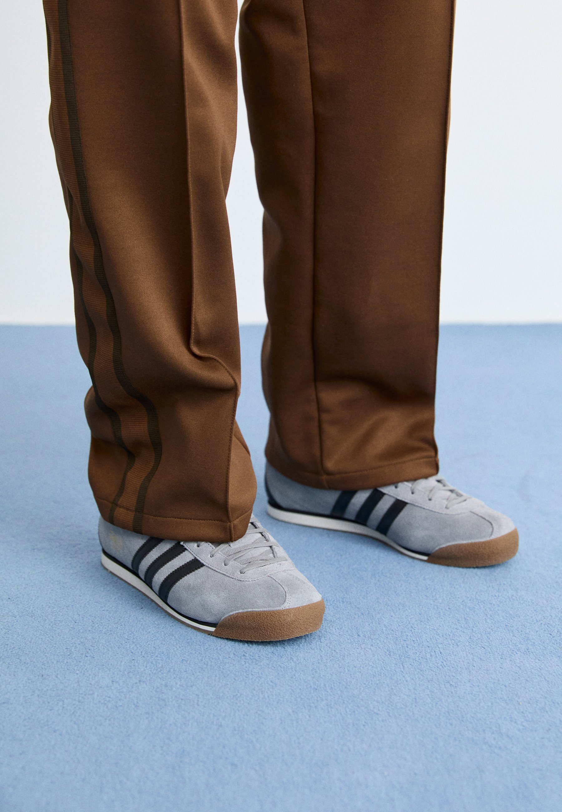 adidas Originals ITALIA 70S UNISEX - Sneakers - grijs/core black/core white