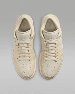 Air Jordan 1 Low SE Women's Shoes