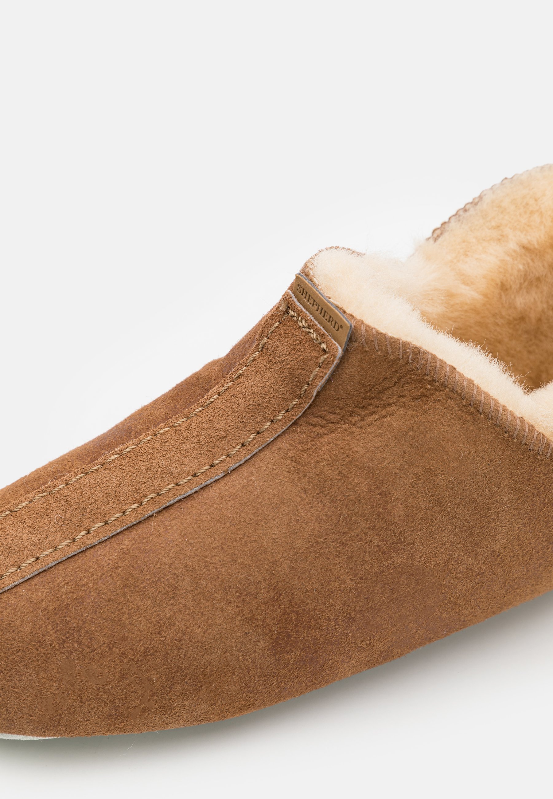 Shepherd VIARED - Pantoufles - antique/cognac