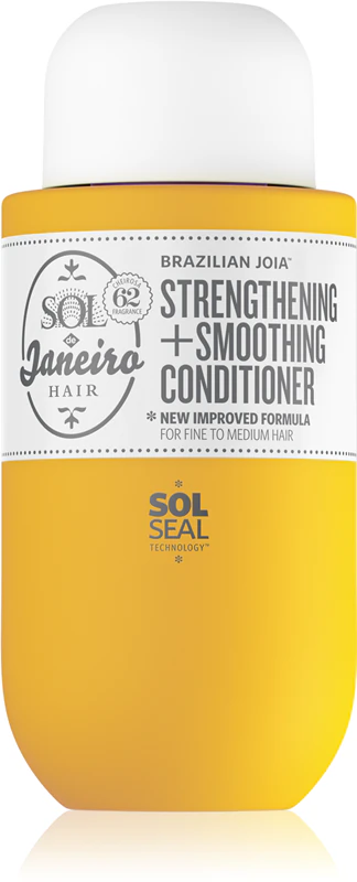 condicionador Sol de Janeiro Brazilian Joia™ suaviza e regenera os cabelos danificados.