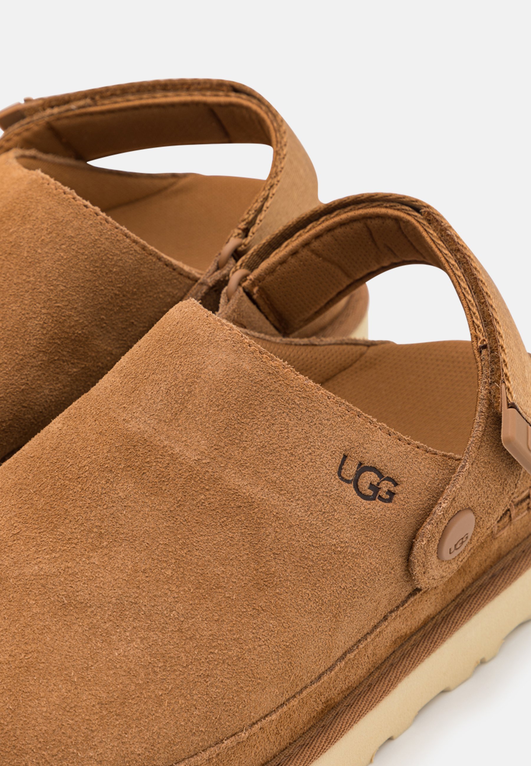 UGG GOLDENSTAR - Kapcie - kasztanowe