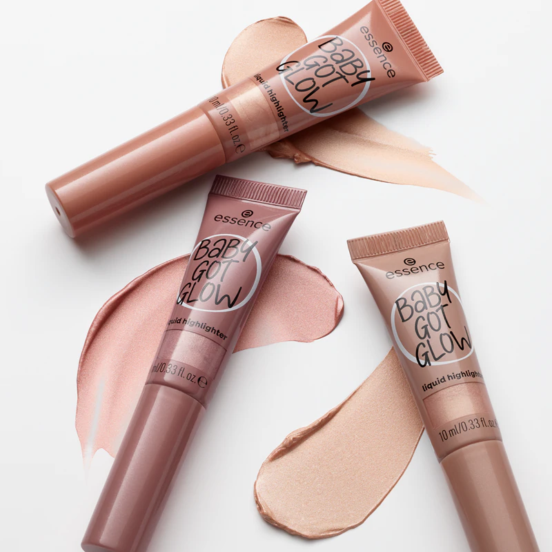 tekutý rozjasňovač essence BABY GOT GLOW