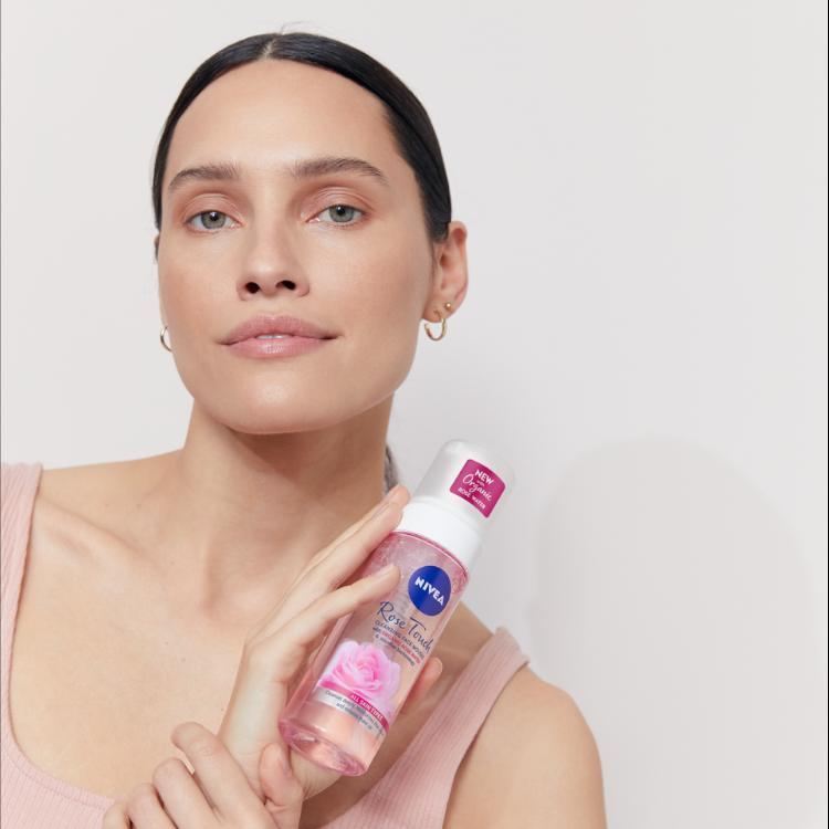Nivea Rose Touch