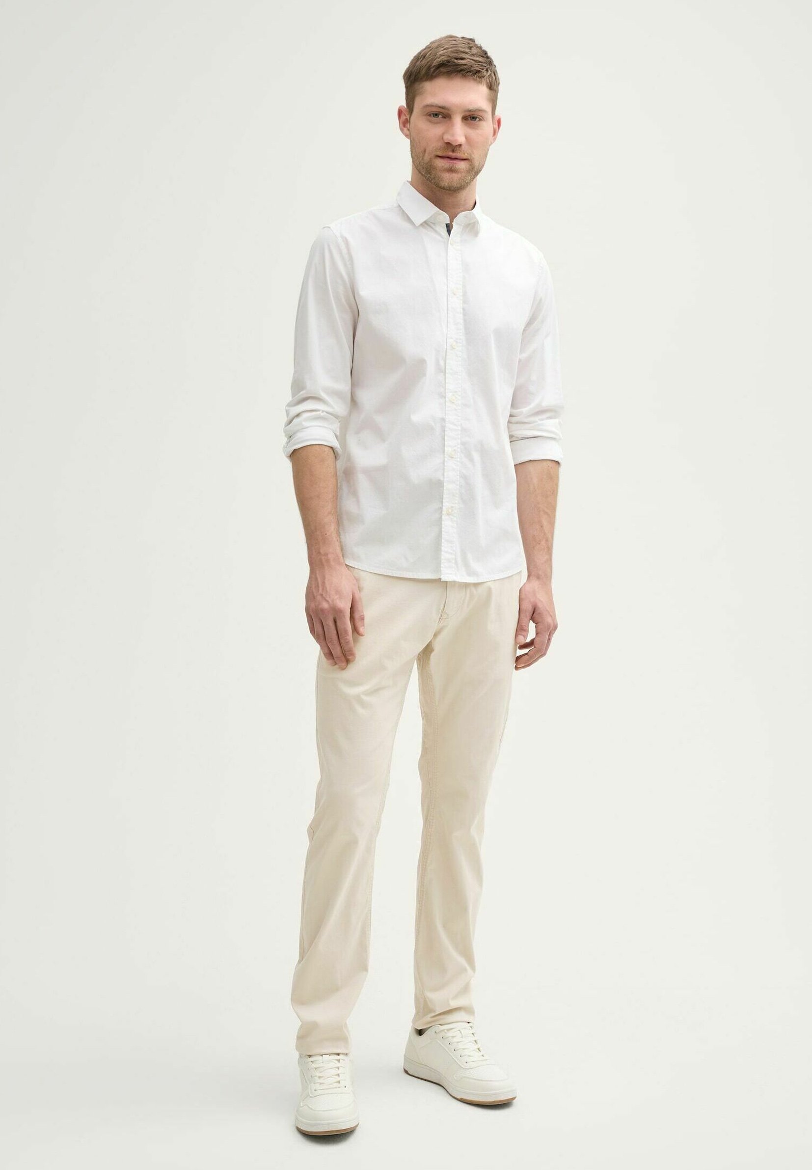 TOM TAILOR TAPERED - Calças Chino - bege claro caju