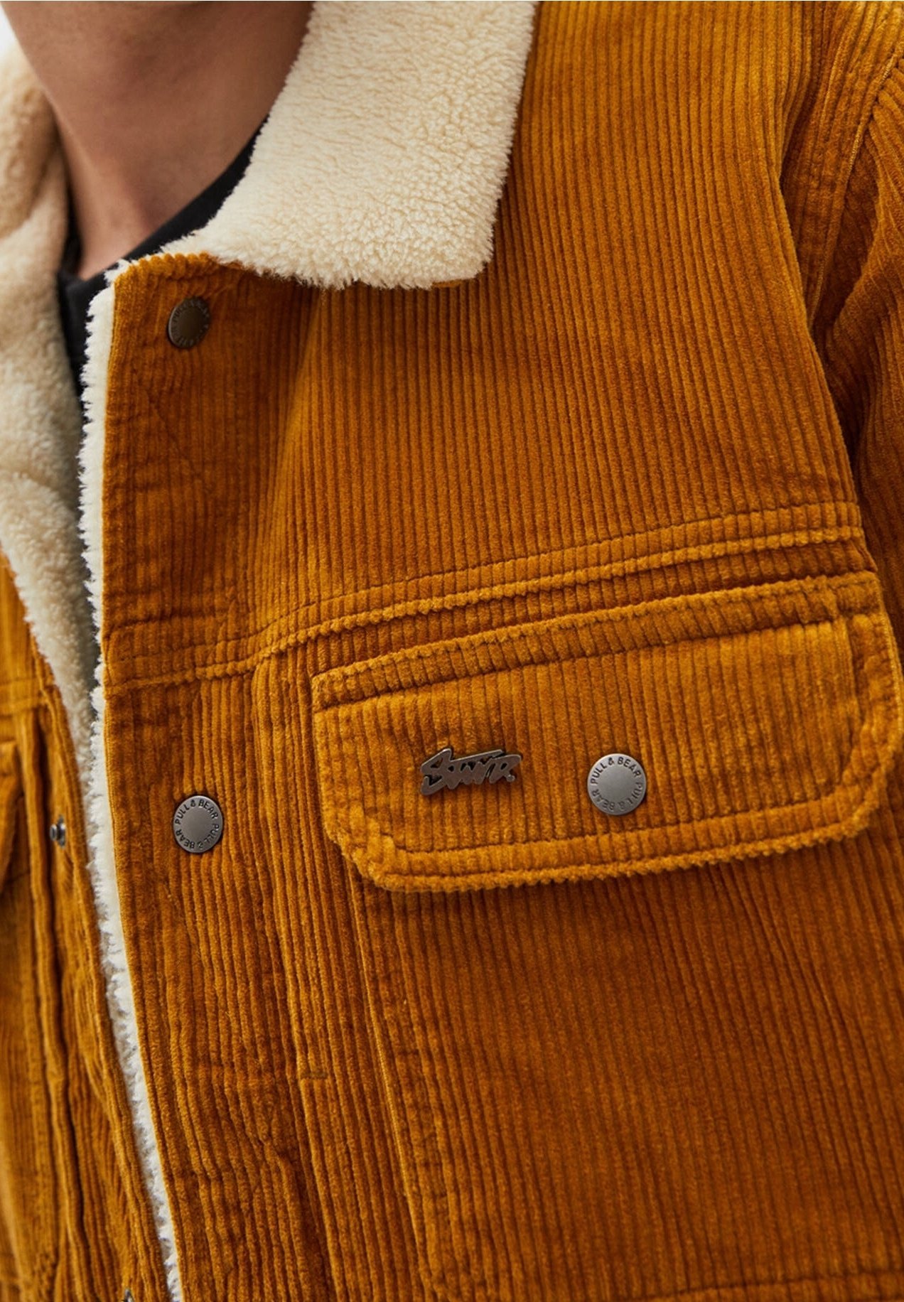 PULL&BEAR Windbreaker - camel