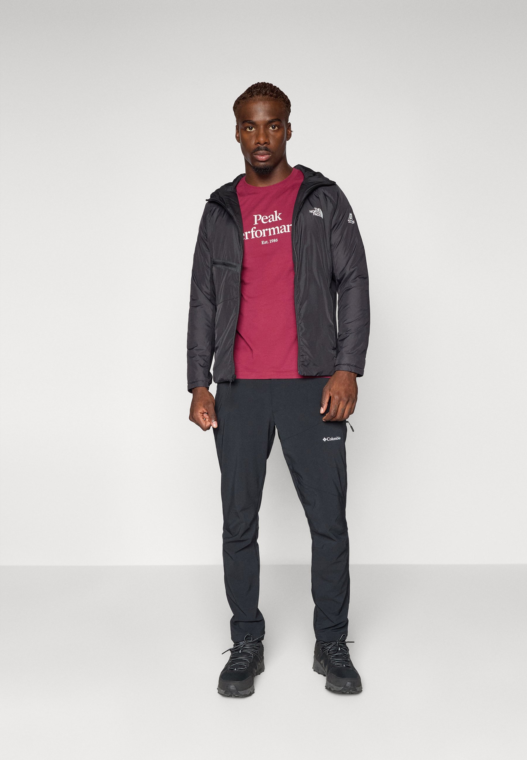 The North Face MOUNTAIN ATHLETICS geïsoleerde jas met capuchon - Outdoorjas - zwart