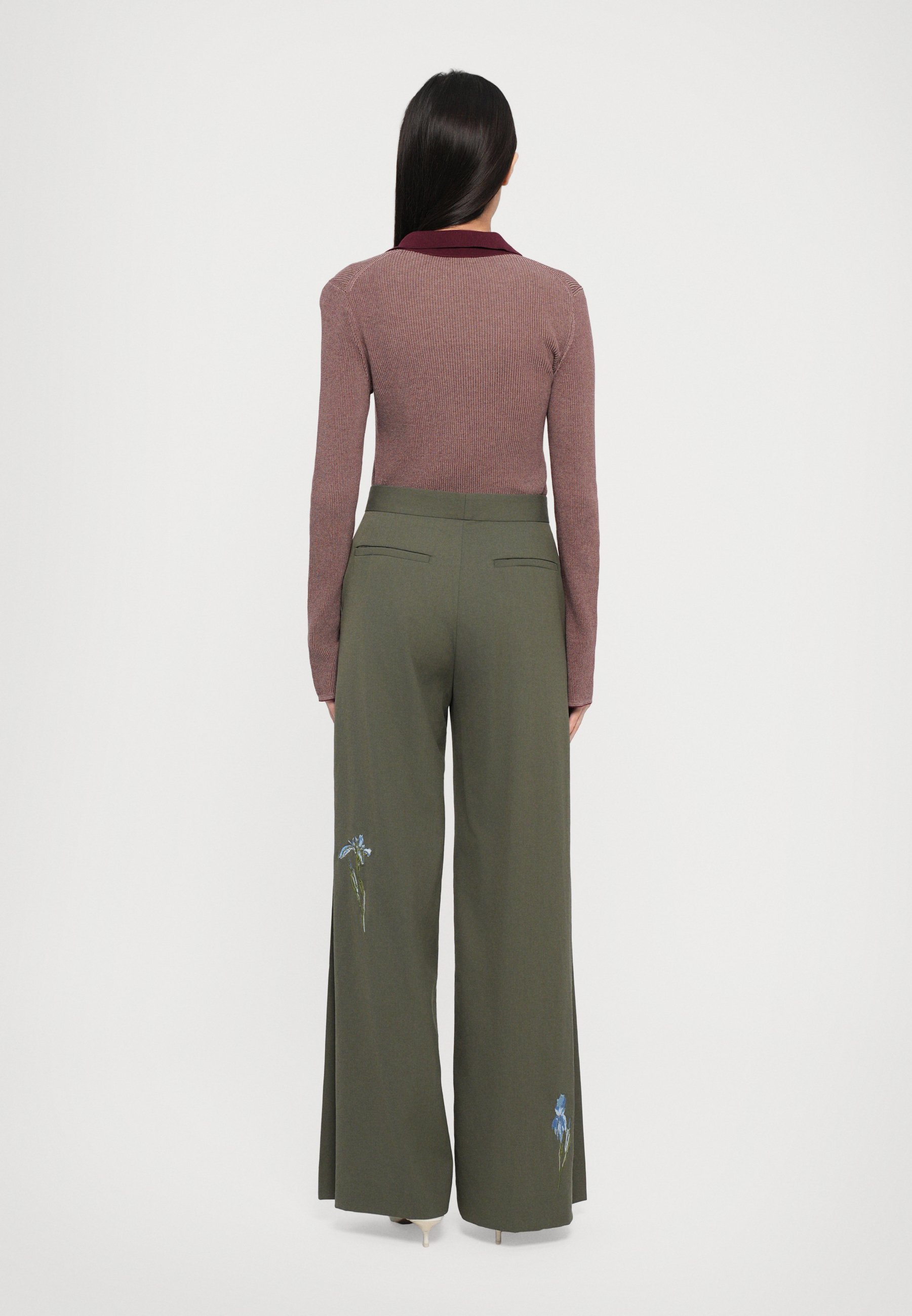 Rodebjer RODEBJER NORA EMBROIDERY - Pantalon classique - dark moss