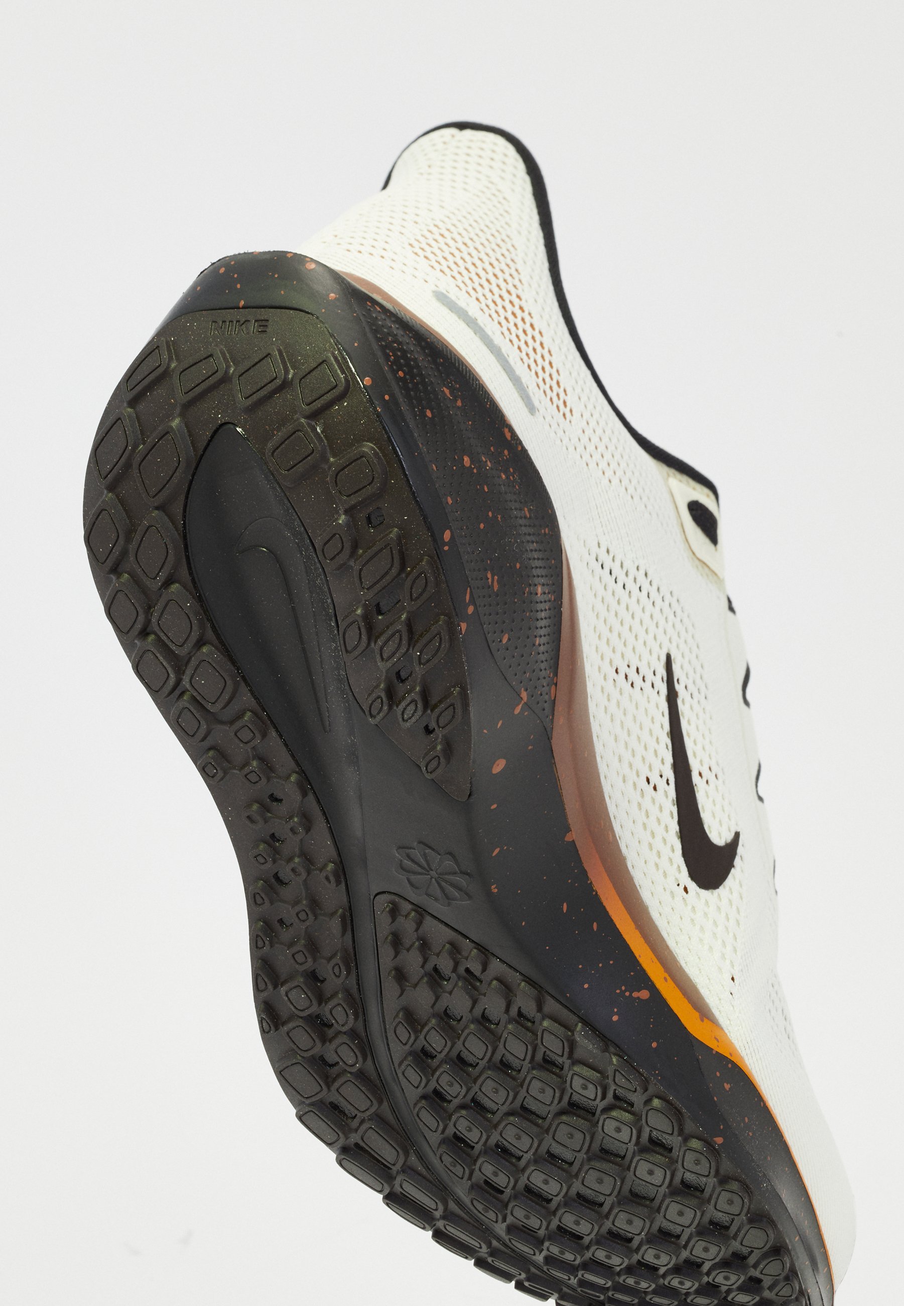 Nike Performance AIR ZOOM PEGASUS 41 - Hardloopschoenen voor op de weg - zacht parelmoer/fluweelbruin/woestijnoker/faunabruin/zwart