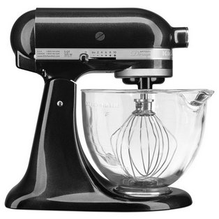 KitchenAid staande mixer met 10 snelheden en een inhoud van 5 liter.