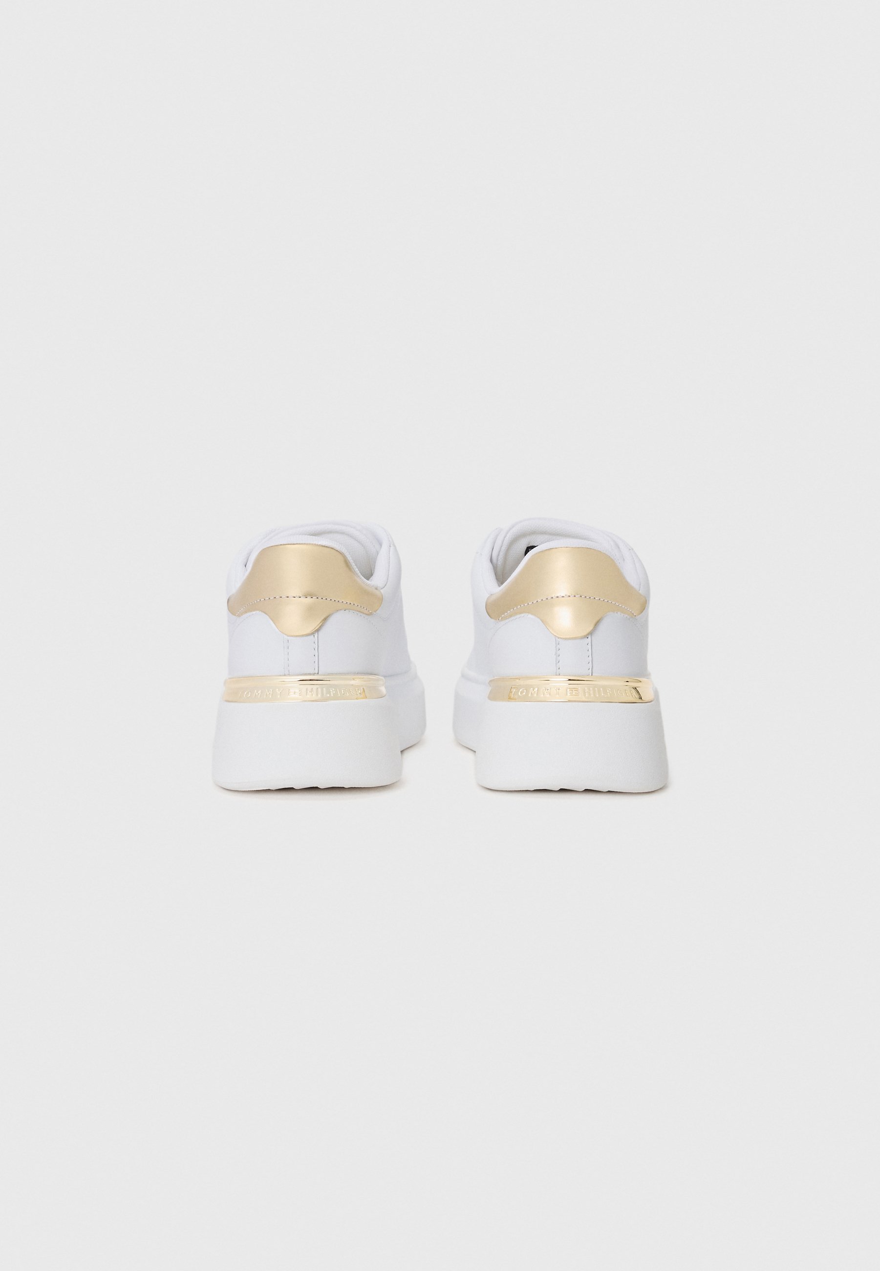 CHIC - Matalavartiset tennarit - whiteTommy Hilfiger