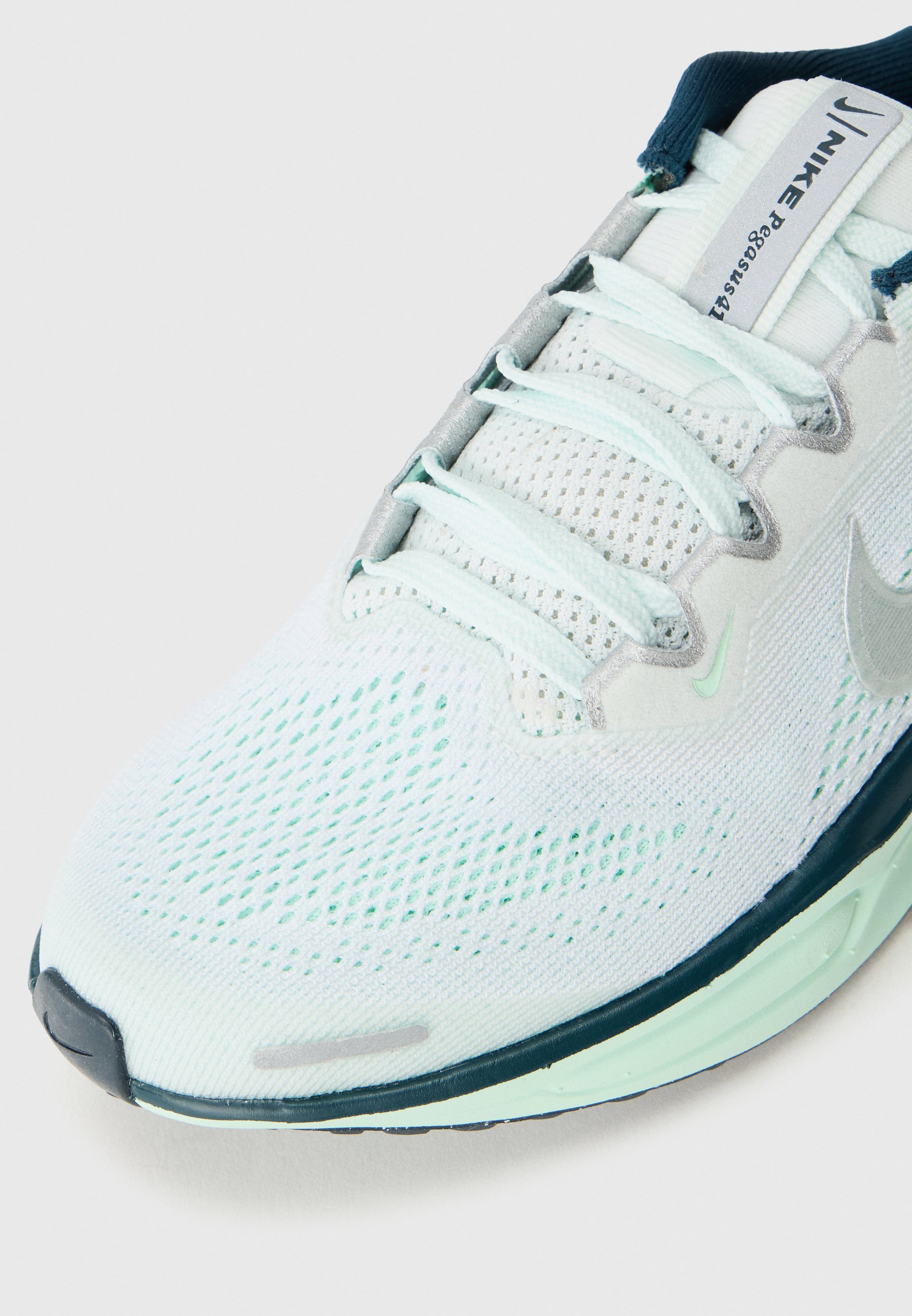 Nike Performance AIR ZOOM PEGASUS 41 UNISEX - Juoksukenkä/Matkajuoksukengät - ghost aqua/silver-coloured/mint foam/armory navyNike Performance