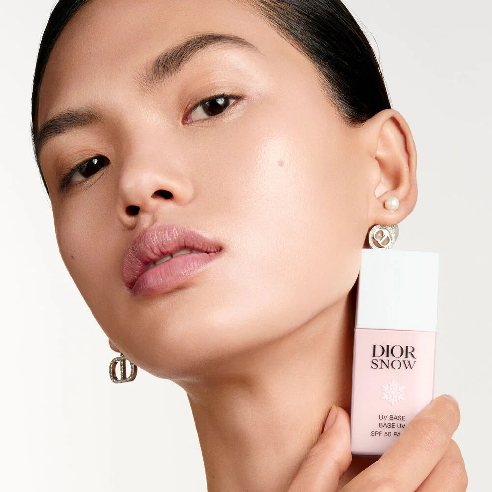 Antimacchie e Illuminanti Dior Snow UV Base - Trattamenti Protettivi, Base Trucco illuminante, Solare viso alta prot.