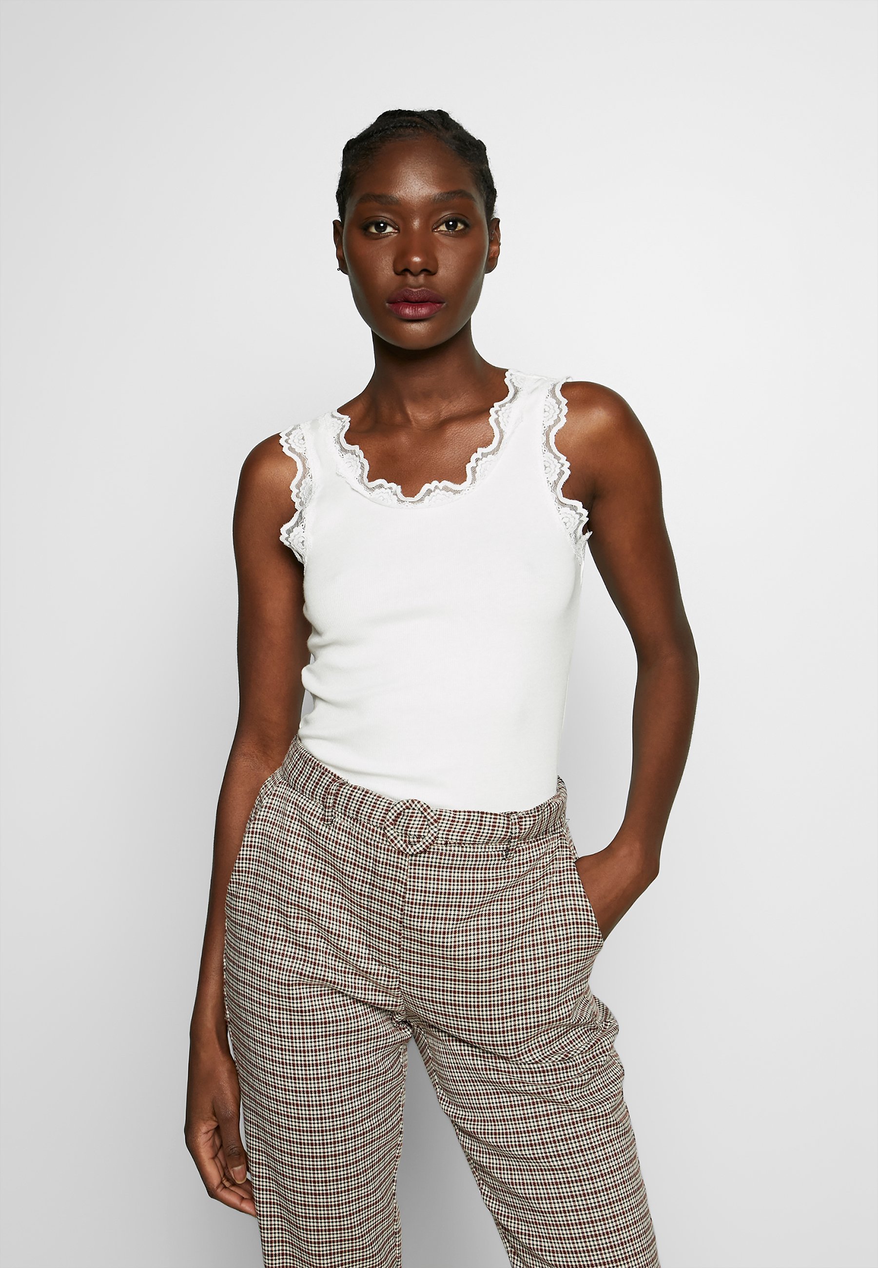 Fransa FRHizamond - Vrh - antik
