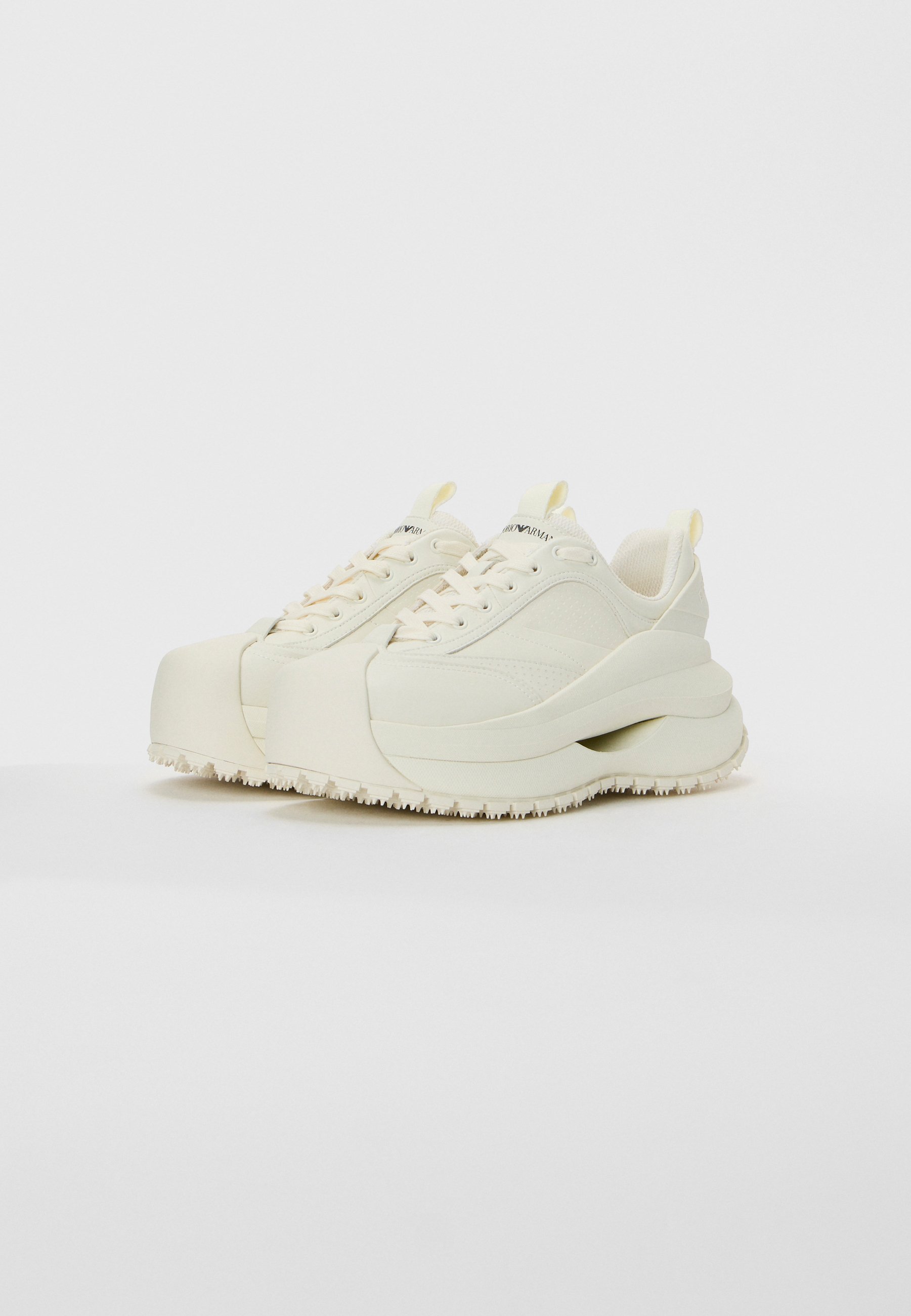 Baskets Emporio Armani blanches