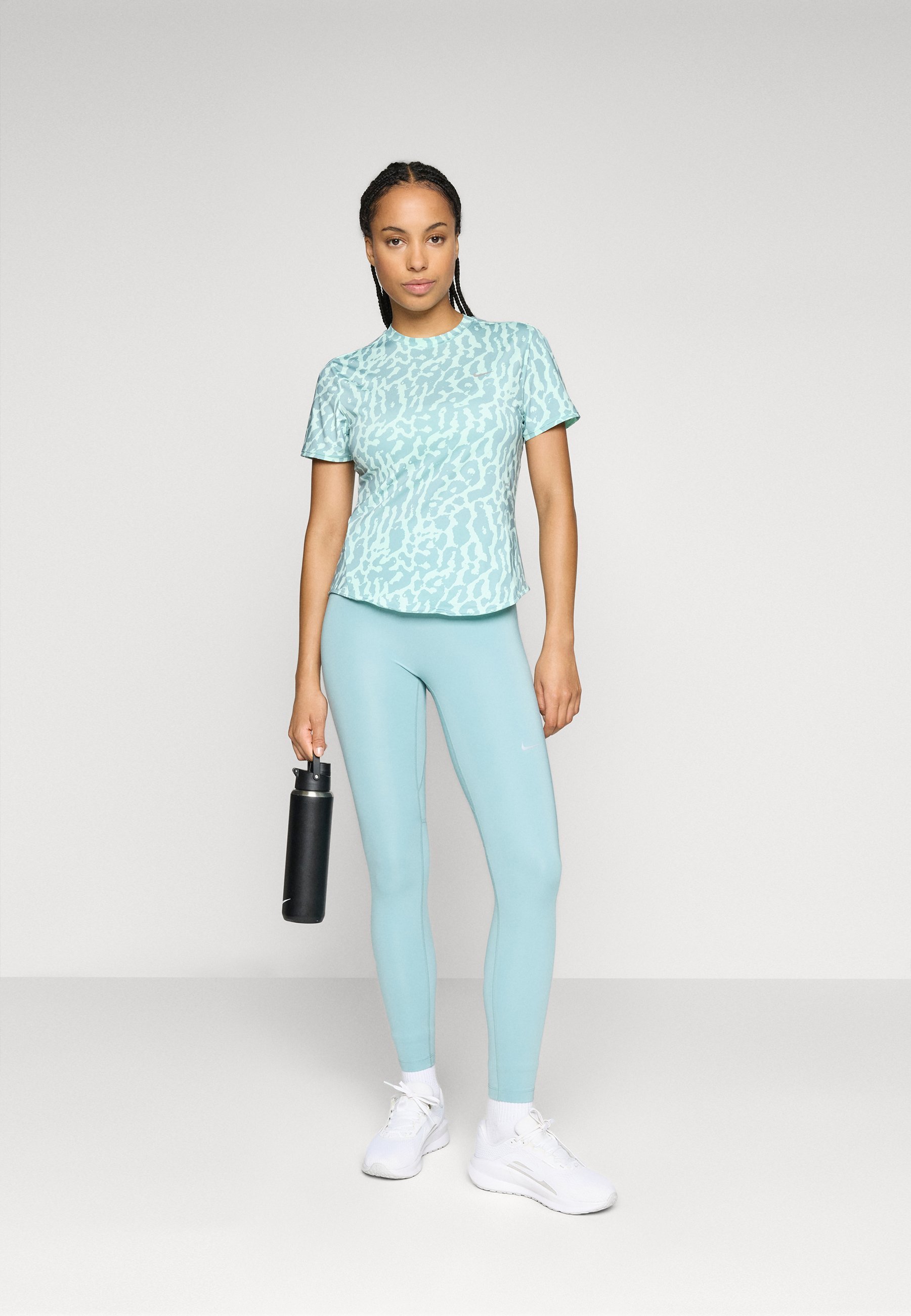 Collant de running Nike Performance TEMPO - couleur argent brillant/réfléchissant