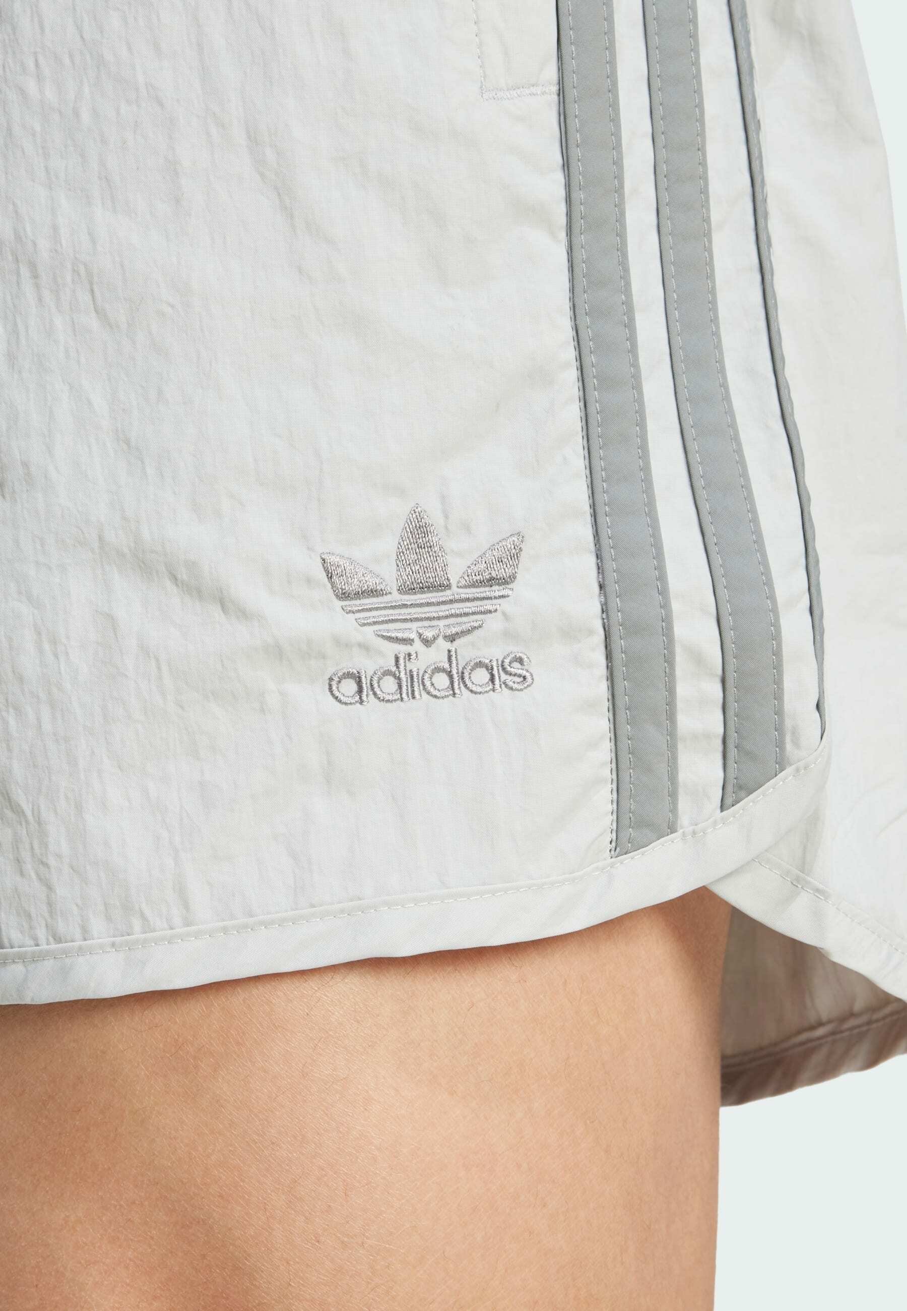 Ležérní kraťasy adidas Originals