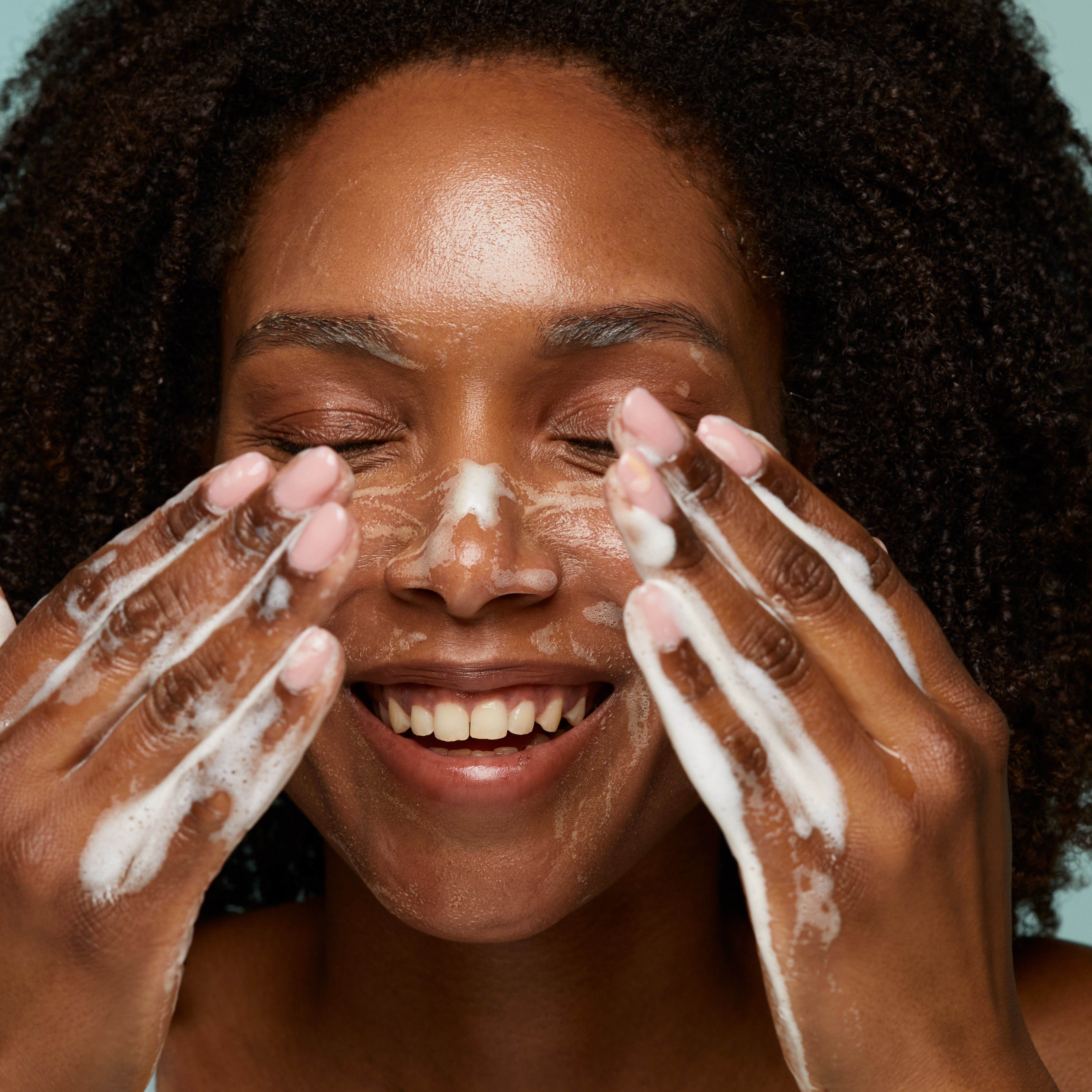 Purify Essential gel za čišćenje lica Proizvod za čišćenje lica iz ljekarne