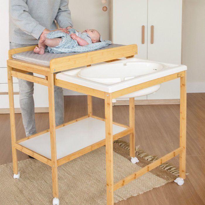 Table à langer avec baignoire coulissante - ROBA - Inclus matelas déperlant Roba style Gris - Tablette de rangement - Bambou naturel